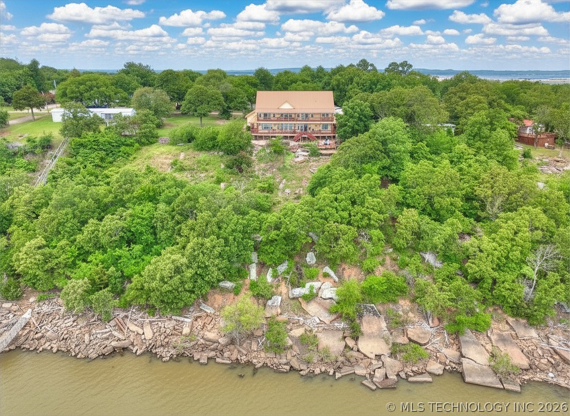 332 E Highland Avenue Property Photo 6