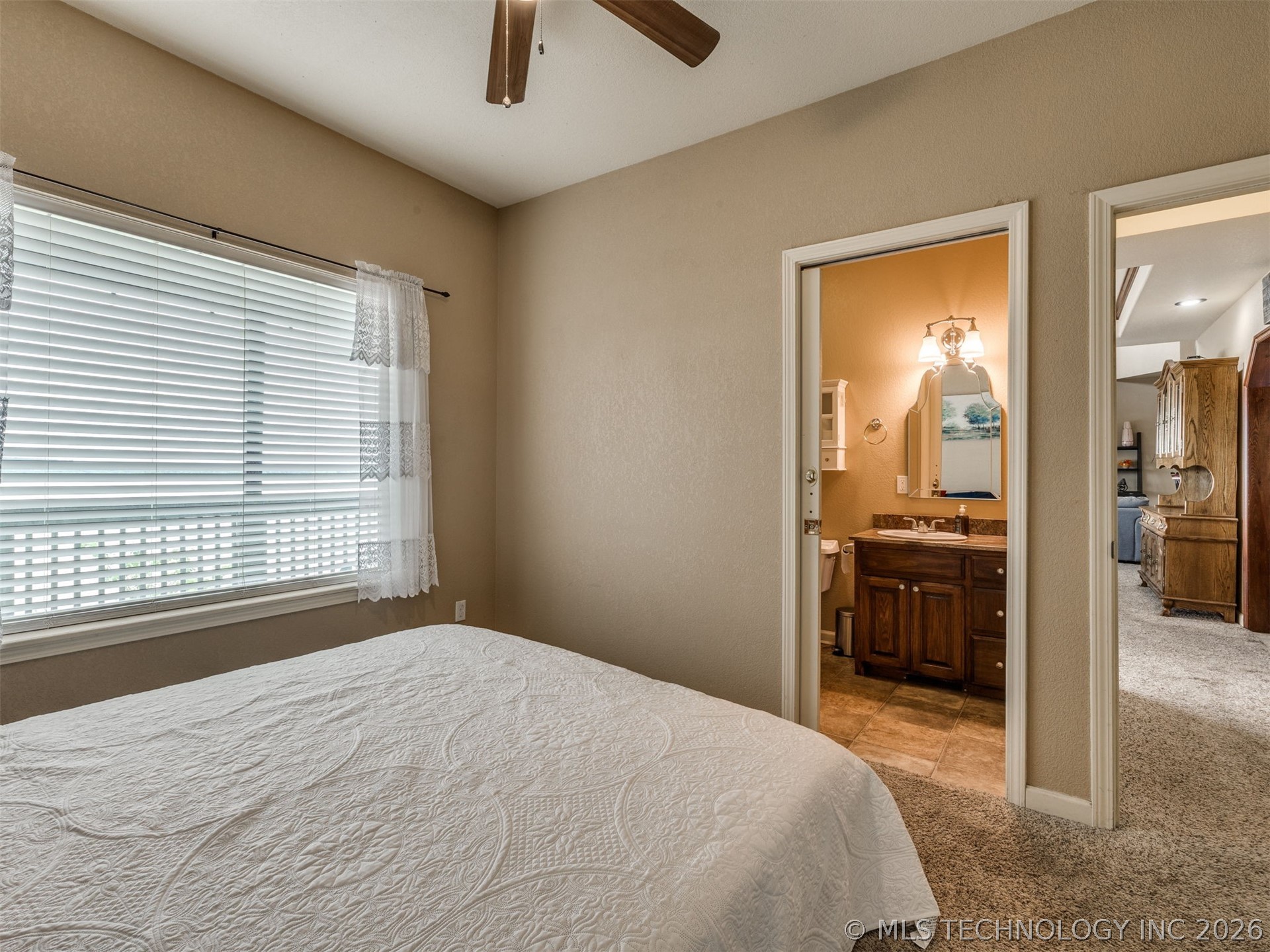 332 E Highland Avenue Property Photo 54