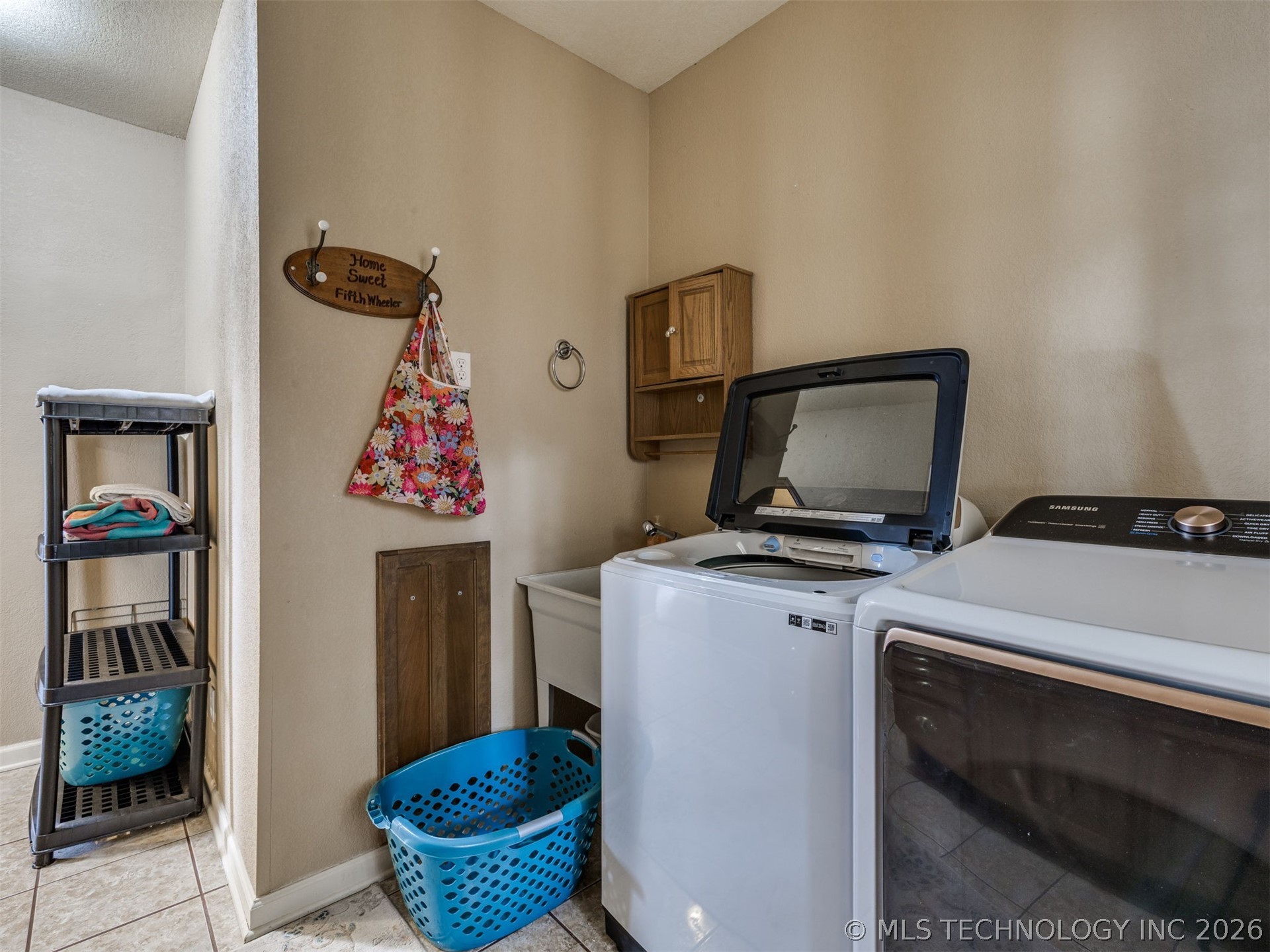 332 E Highland Avenue Property Photo 58