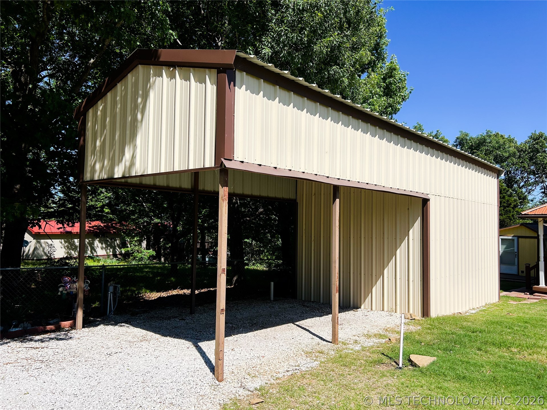 332 E Highland Avenue Property Photo 83