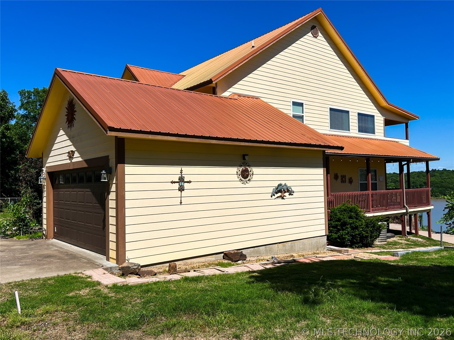 332 E Highland Avenue Property Photo 86