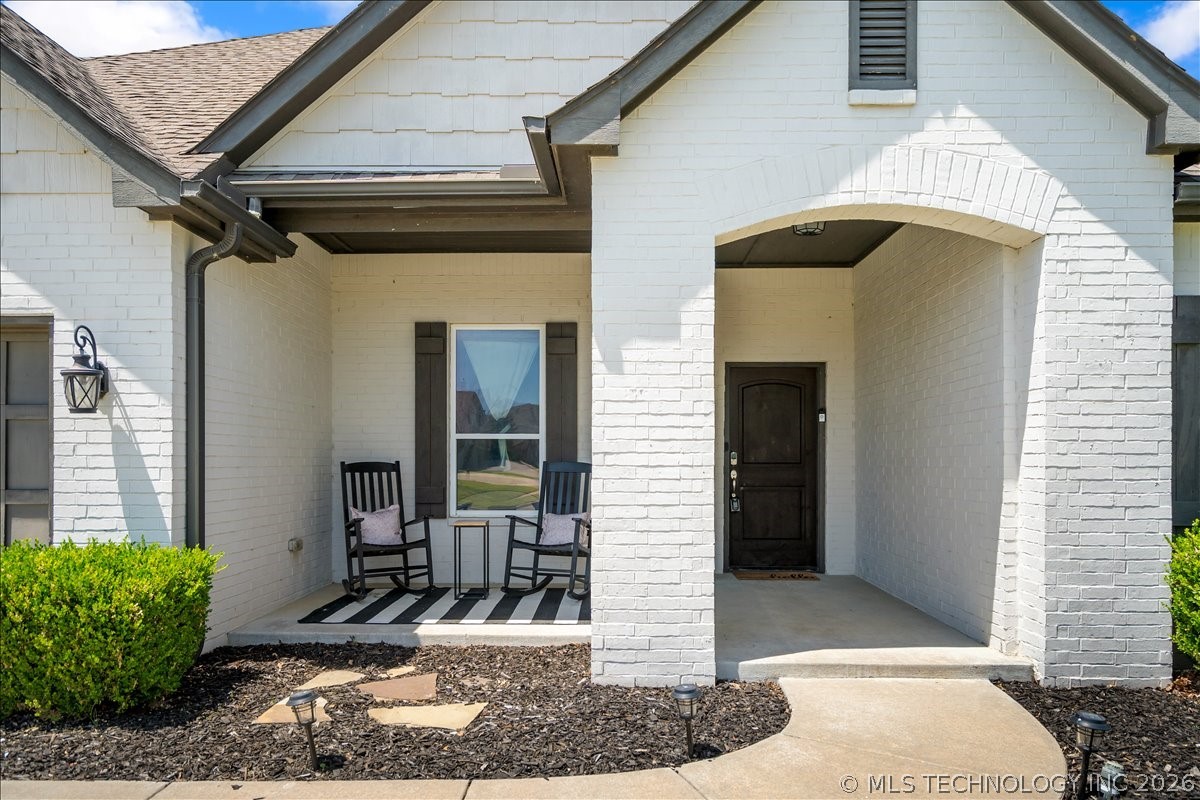 14302 S Florence Avenue Property Photo 3