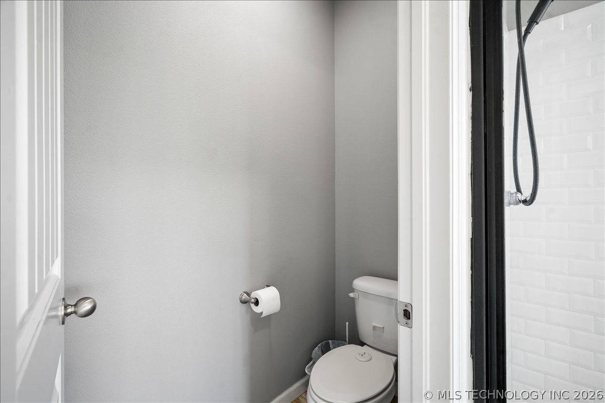14302 S Florence Avenue Property Photo 23