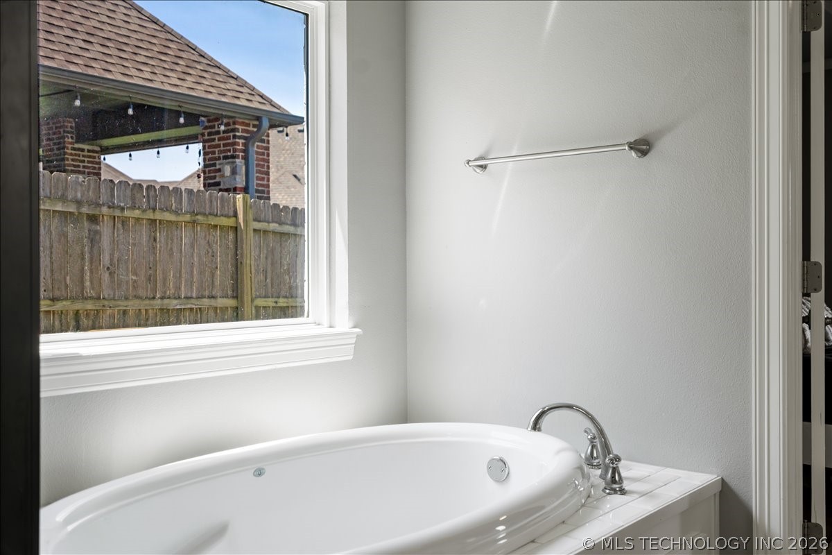 14302 S Florence Avenue Property Photo 24