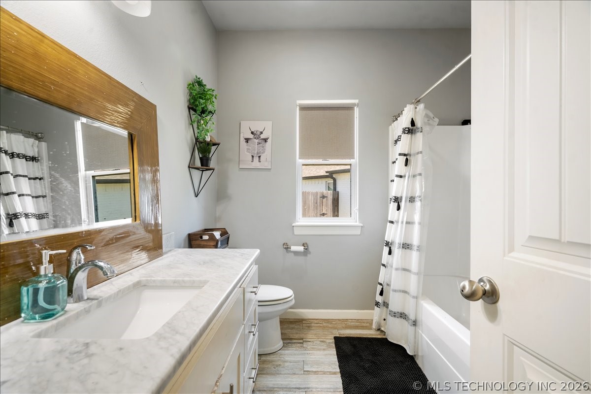 14302 S Florence Avenue Property Photo 31
