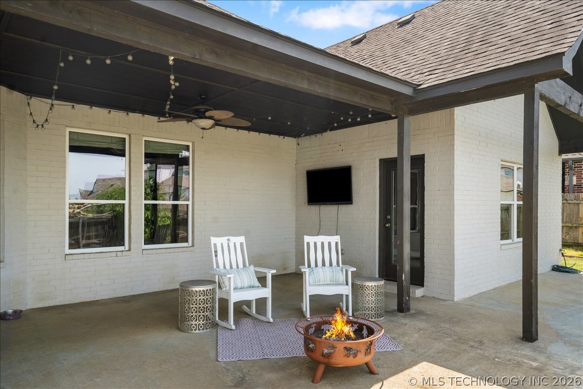 14302 S Florence Avenue Property Photo 35