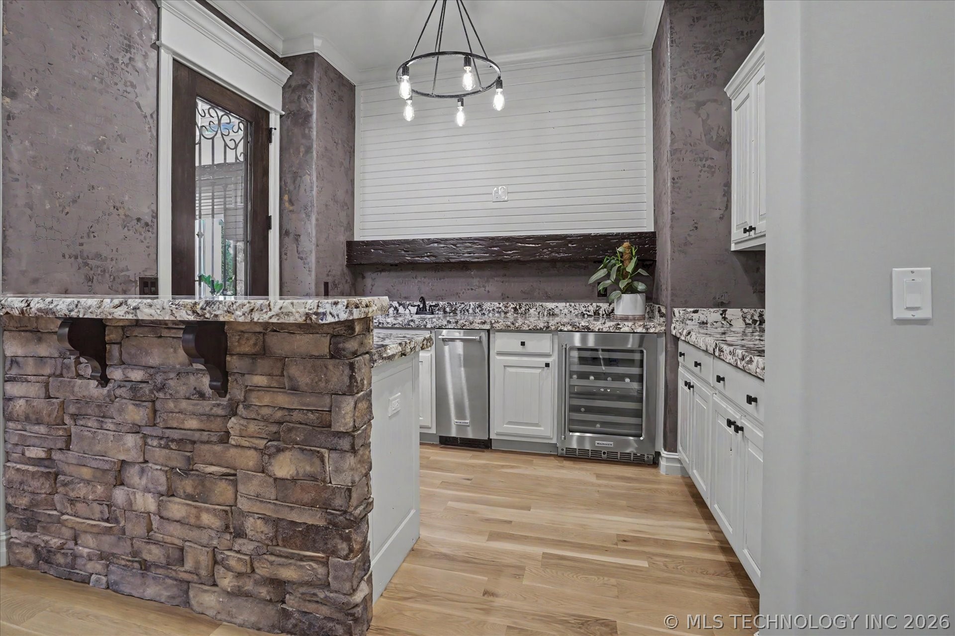 6372 N Wildwood Lane Property Photo 12