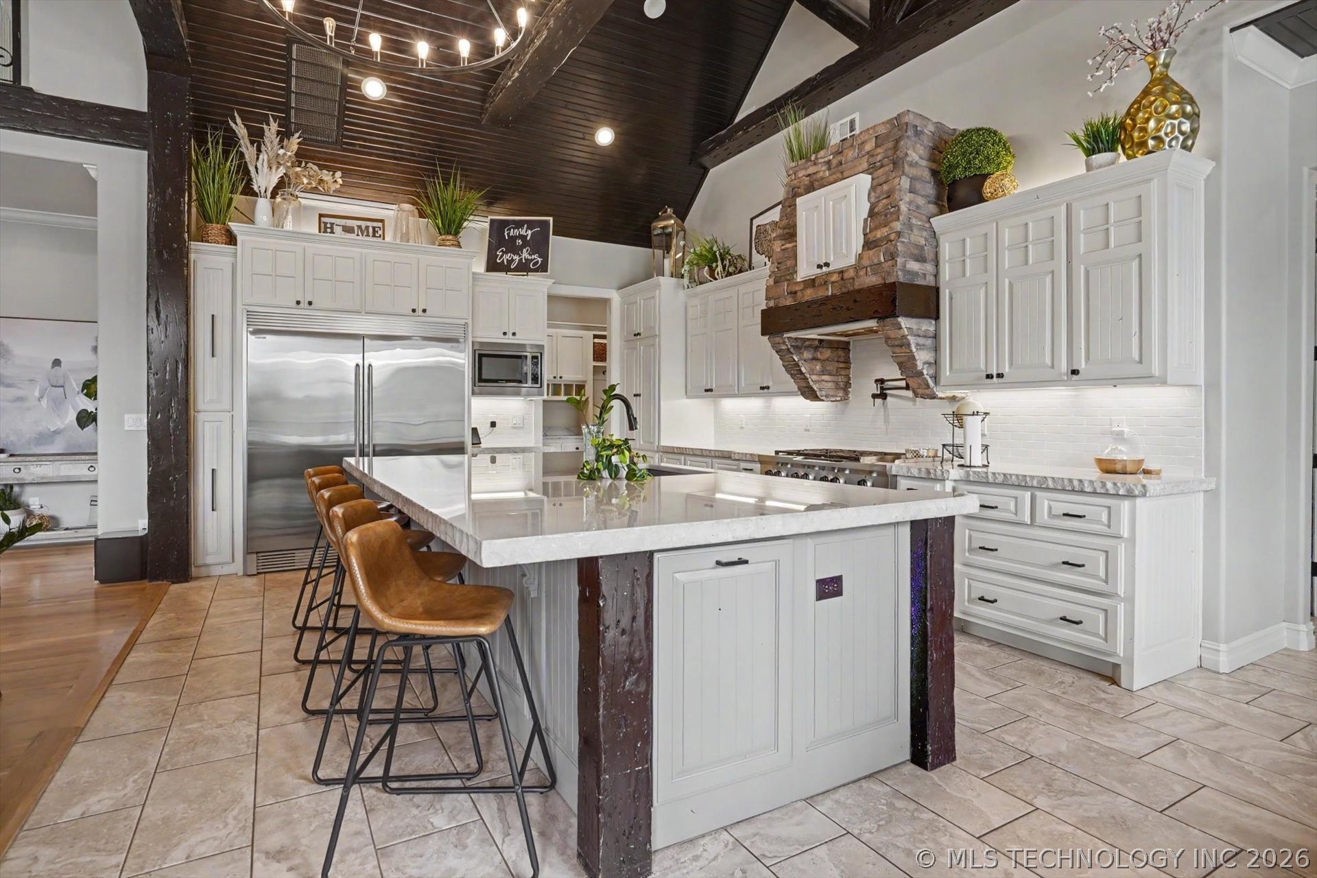 6372 N Wildwood Lane Property Photo 15