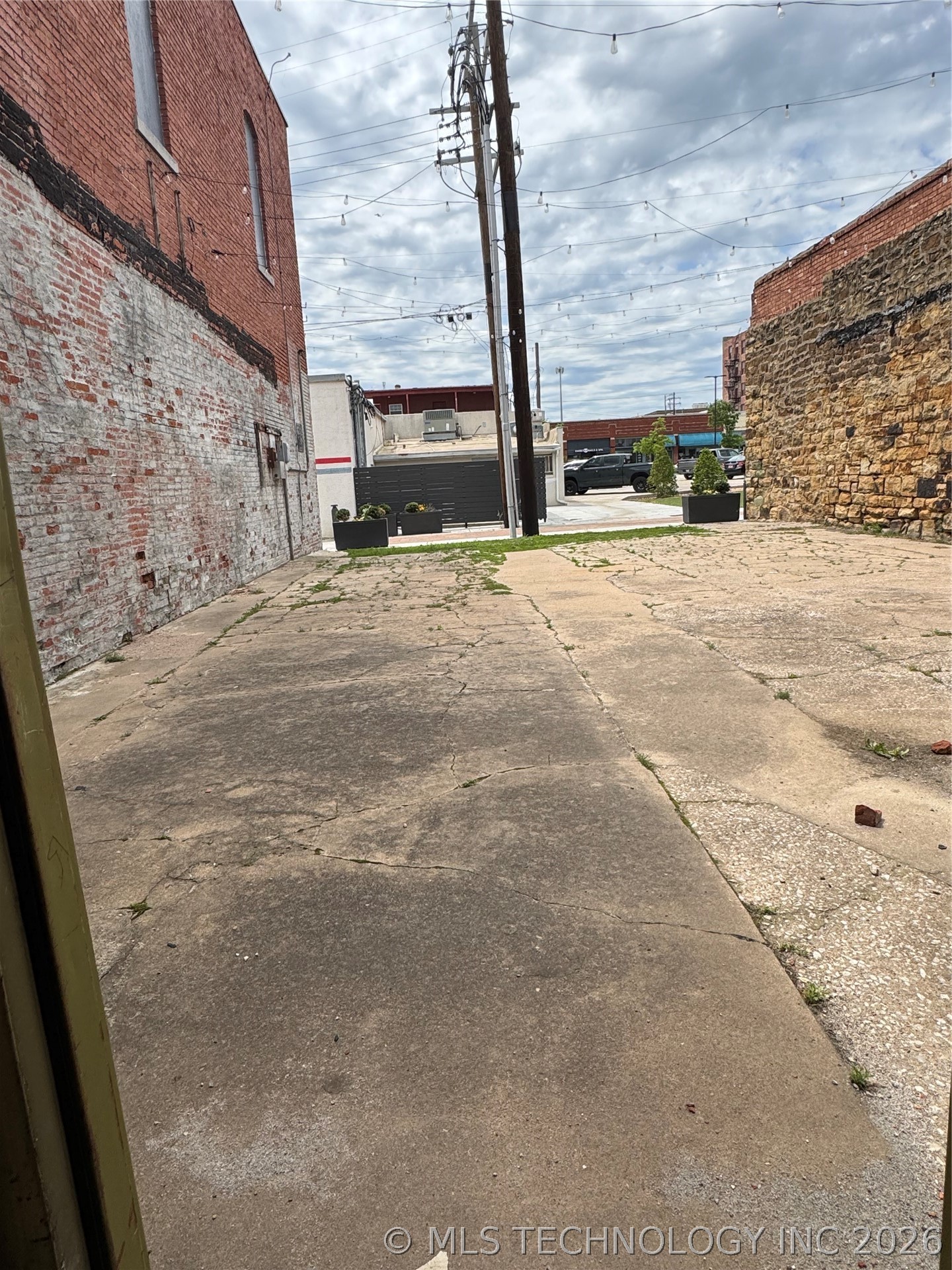 22 S Park Street Property Photo 5