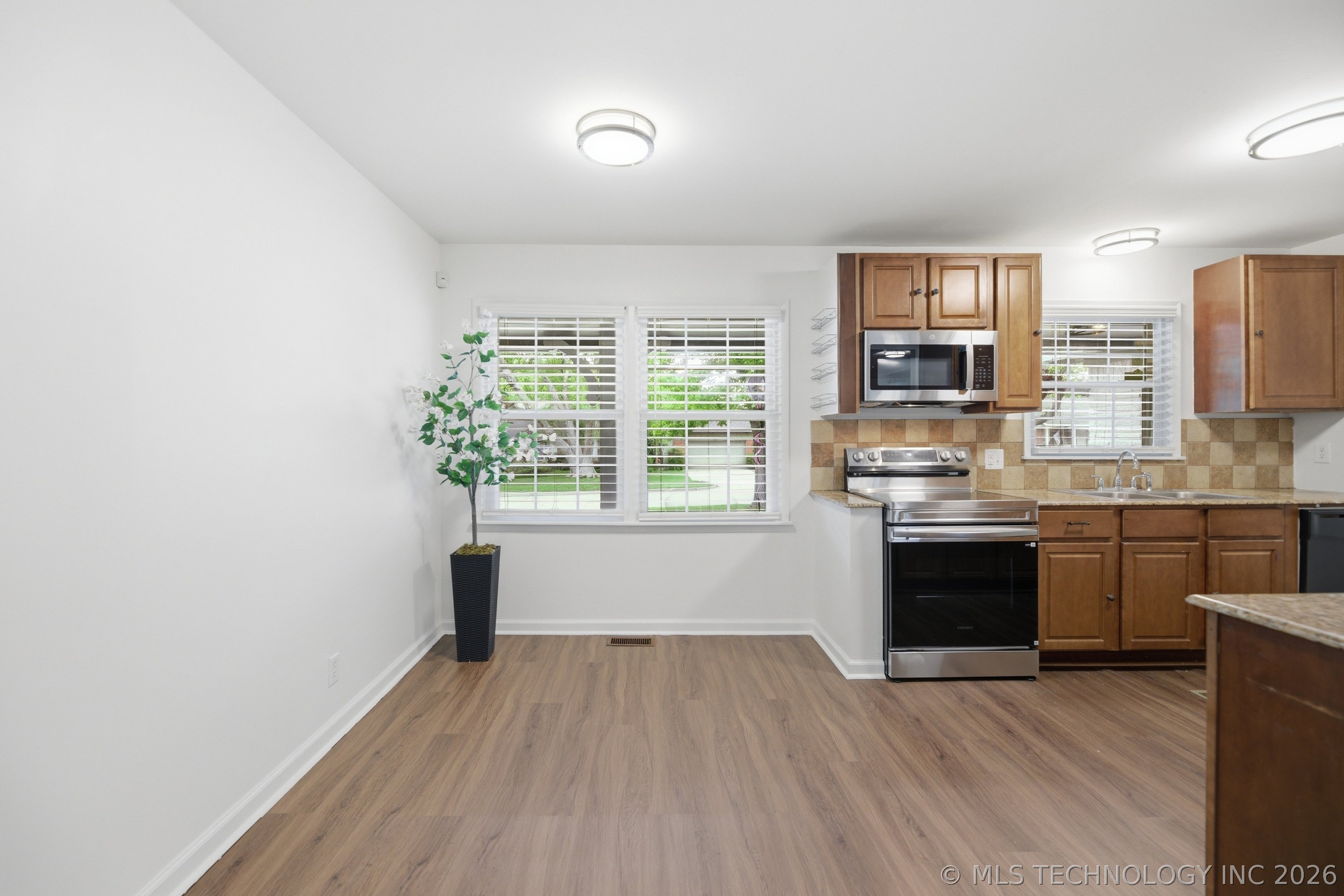 4130 E 49th Street S Property Photo 10