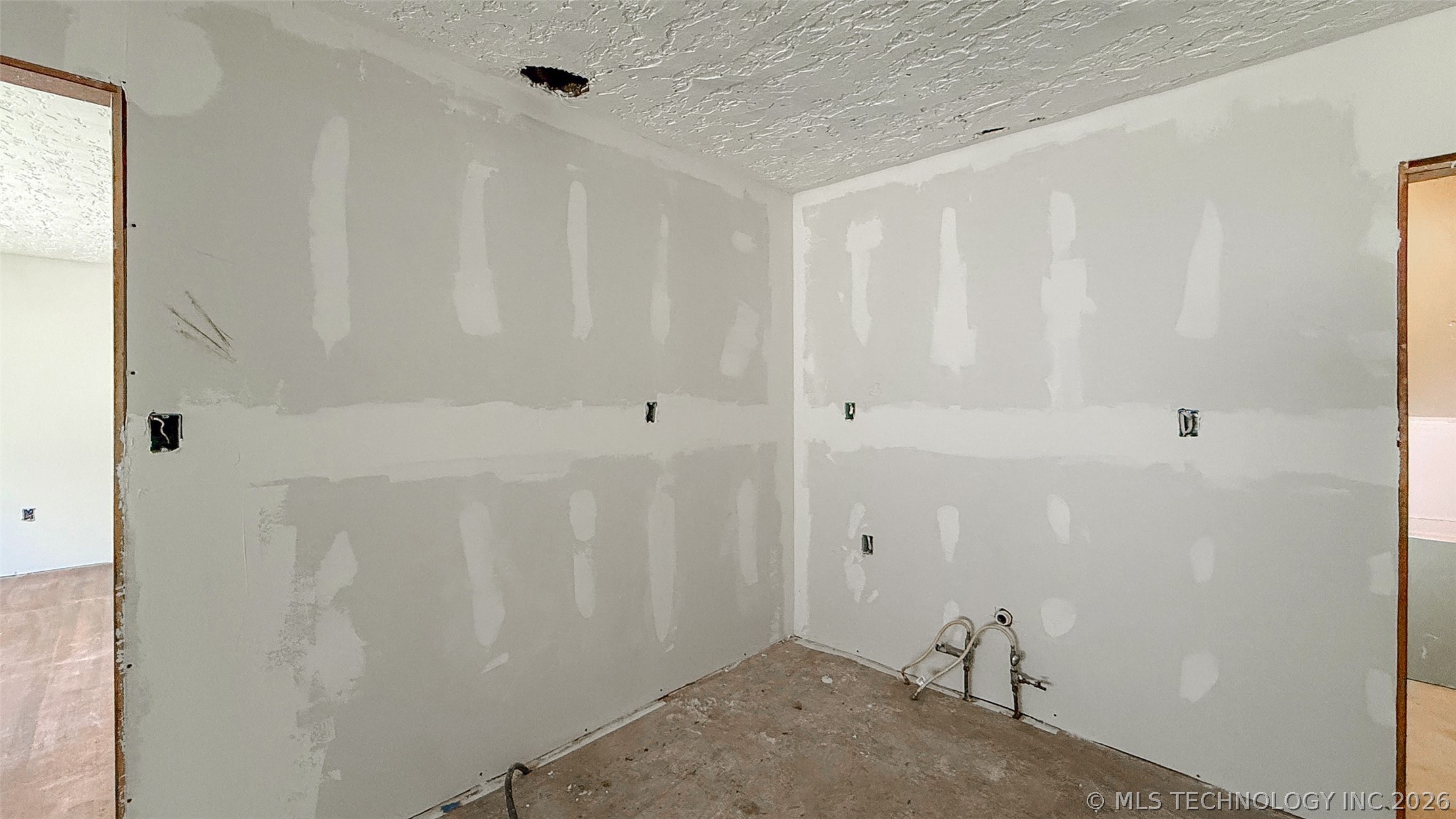 105 Park Row Property Photo 13