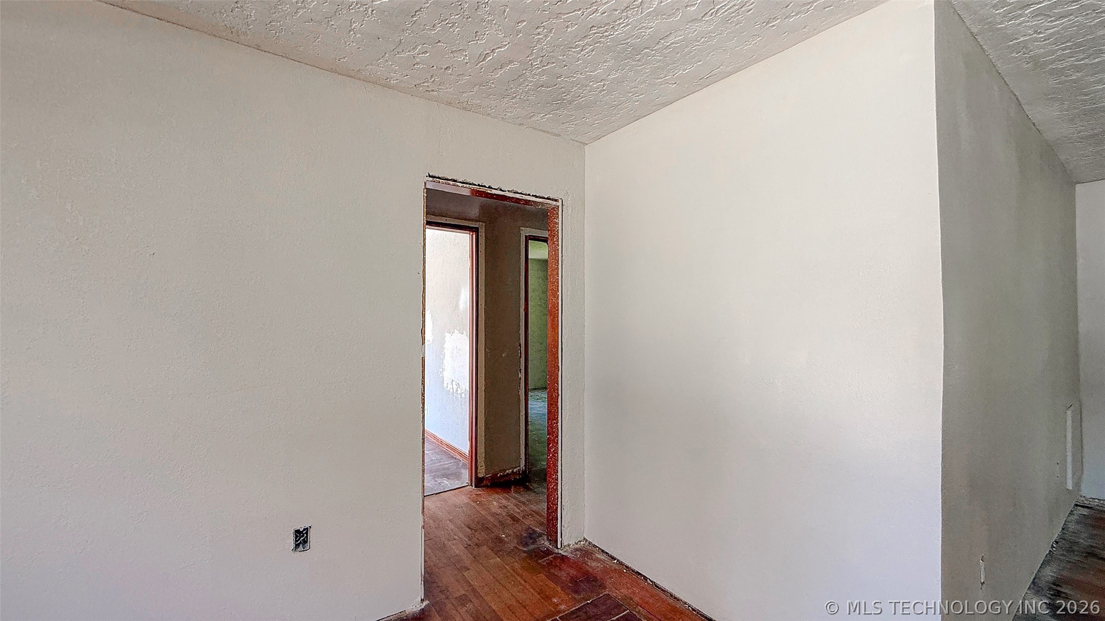 105 Park Row Property Photo 17