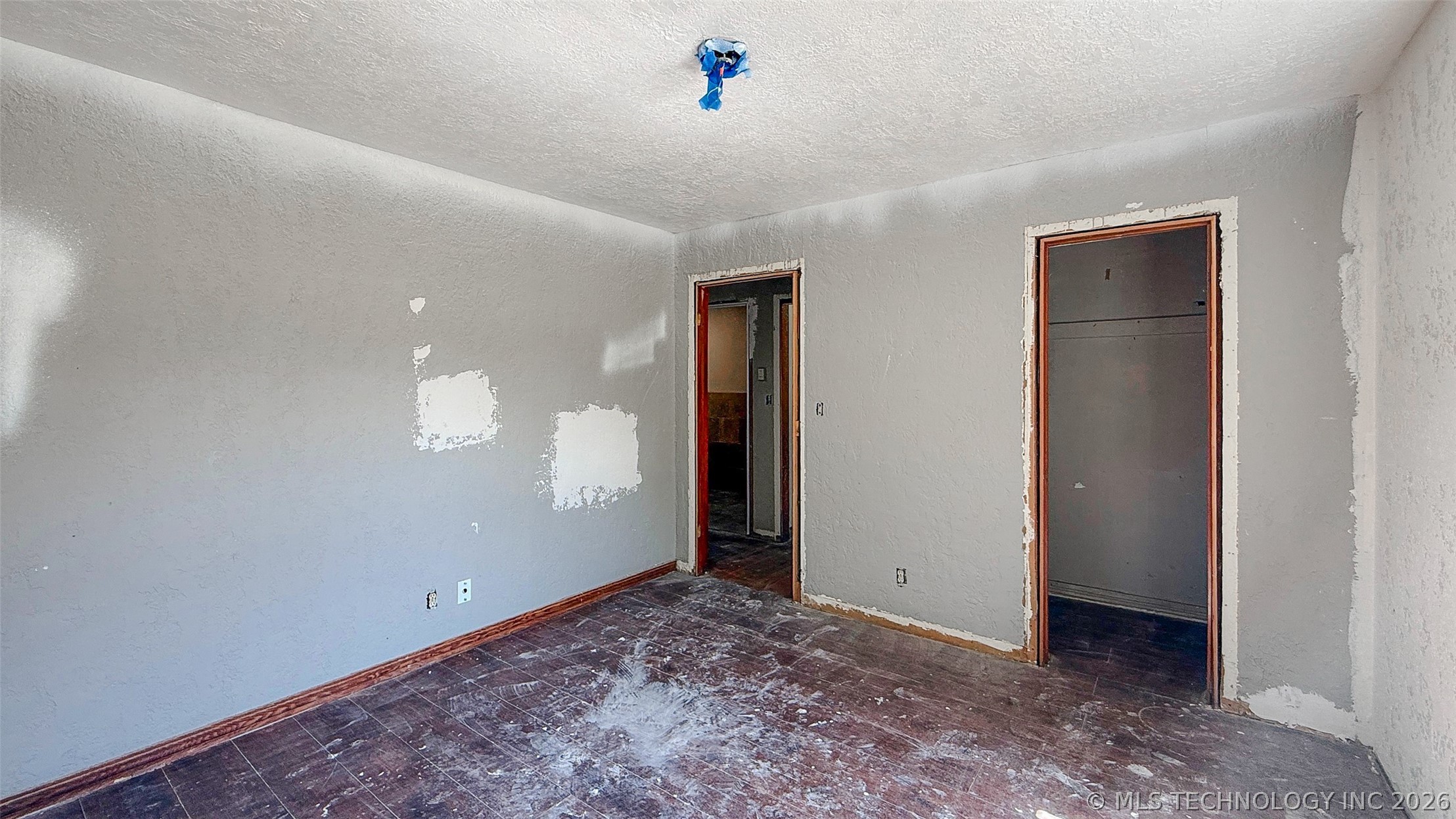 105 Park Row Property Photo 21