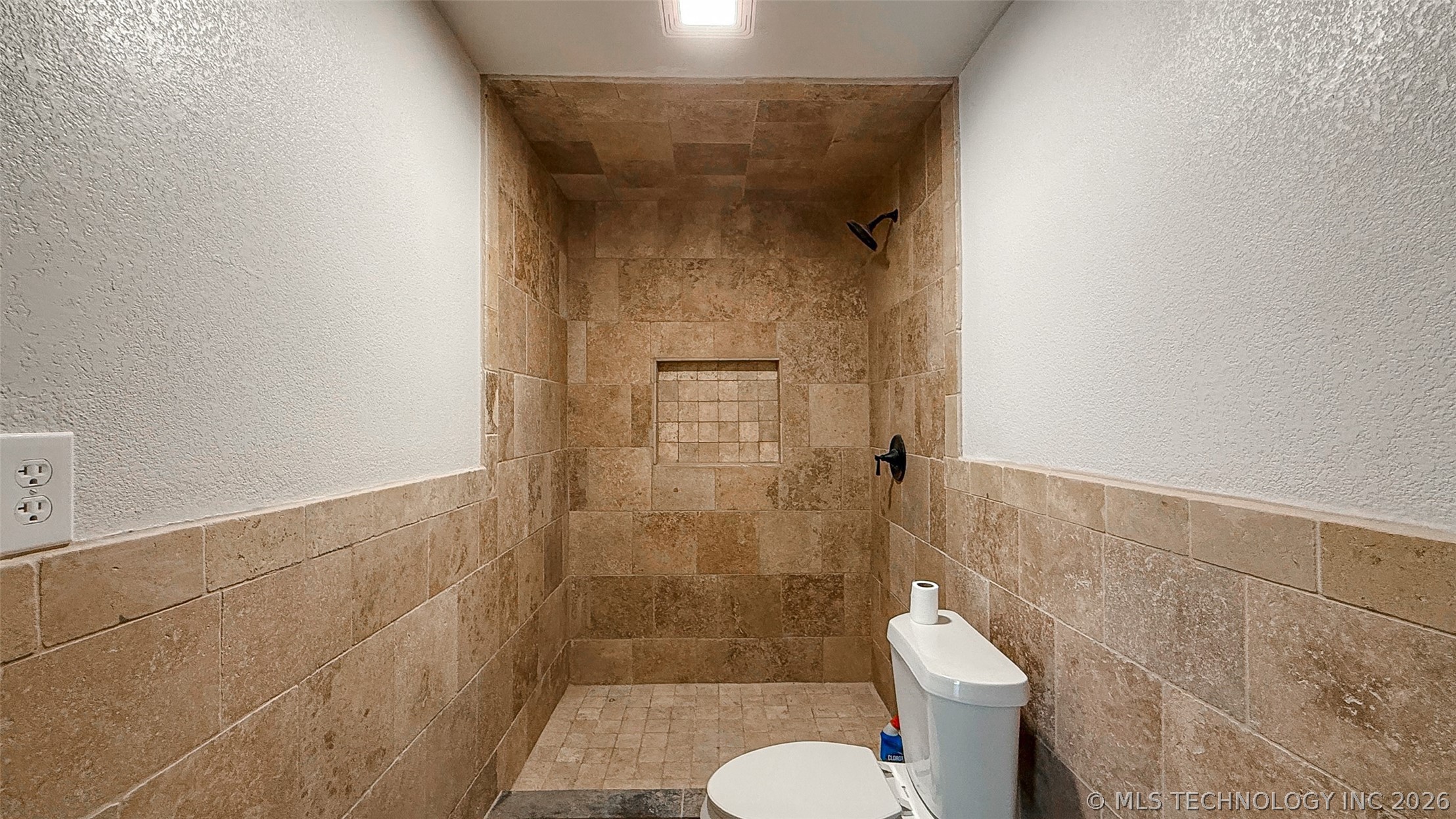 105 Park Row Property Photo 23