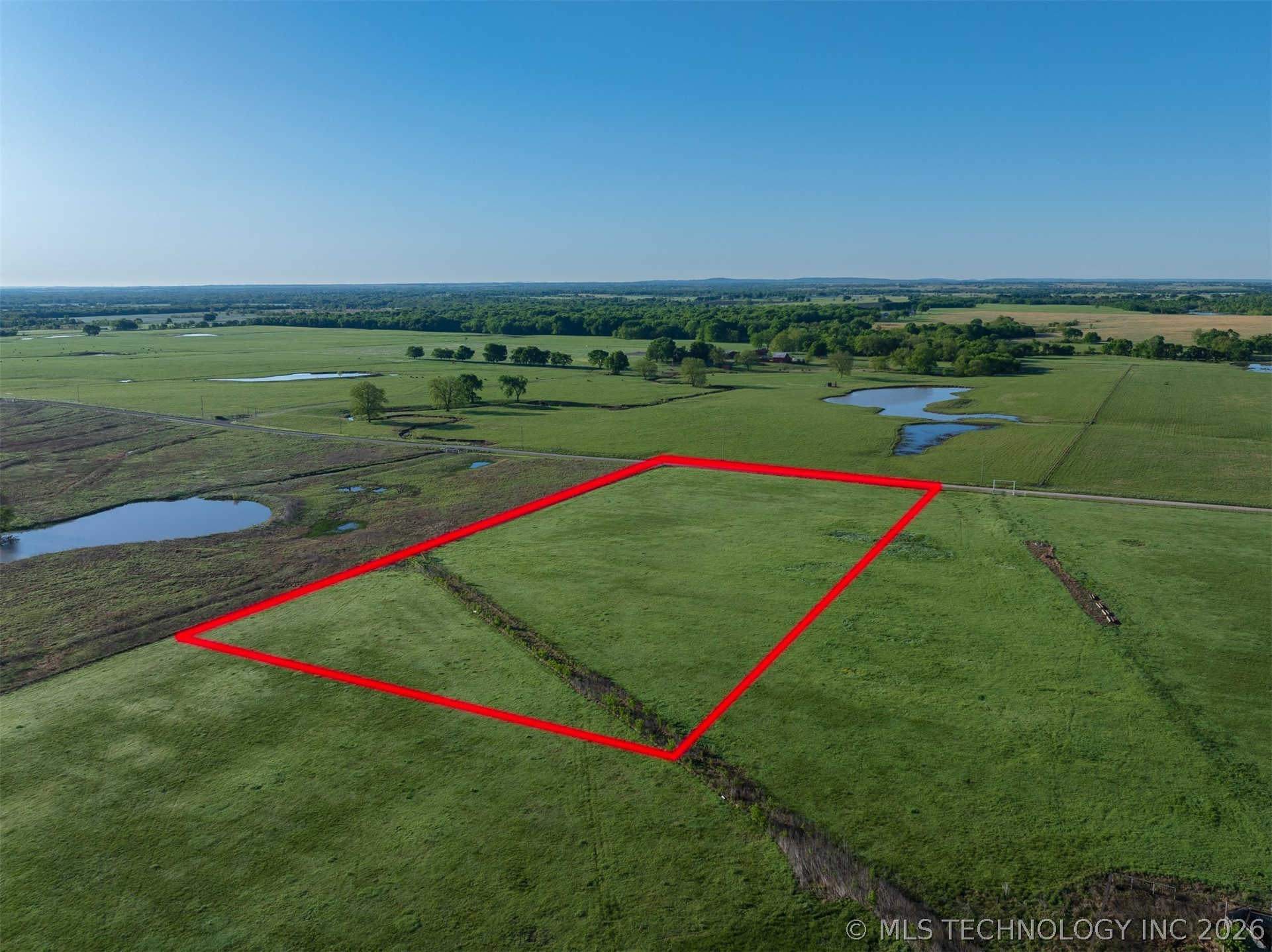 4 N 300 Road Property Photo 4