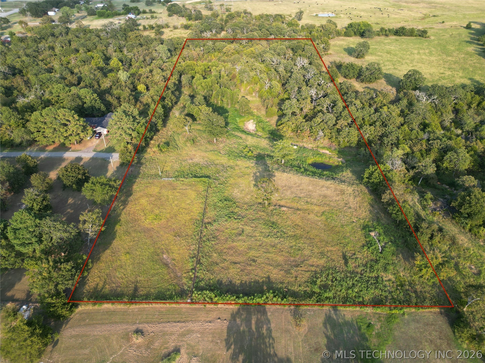 200 Hickory Loop Property Photo 3