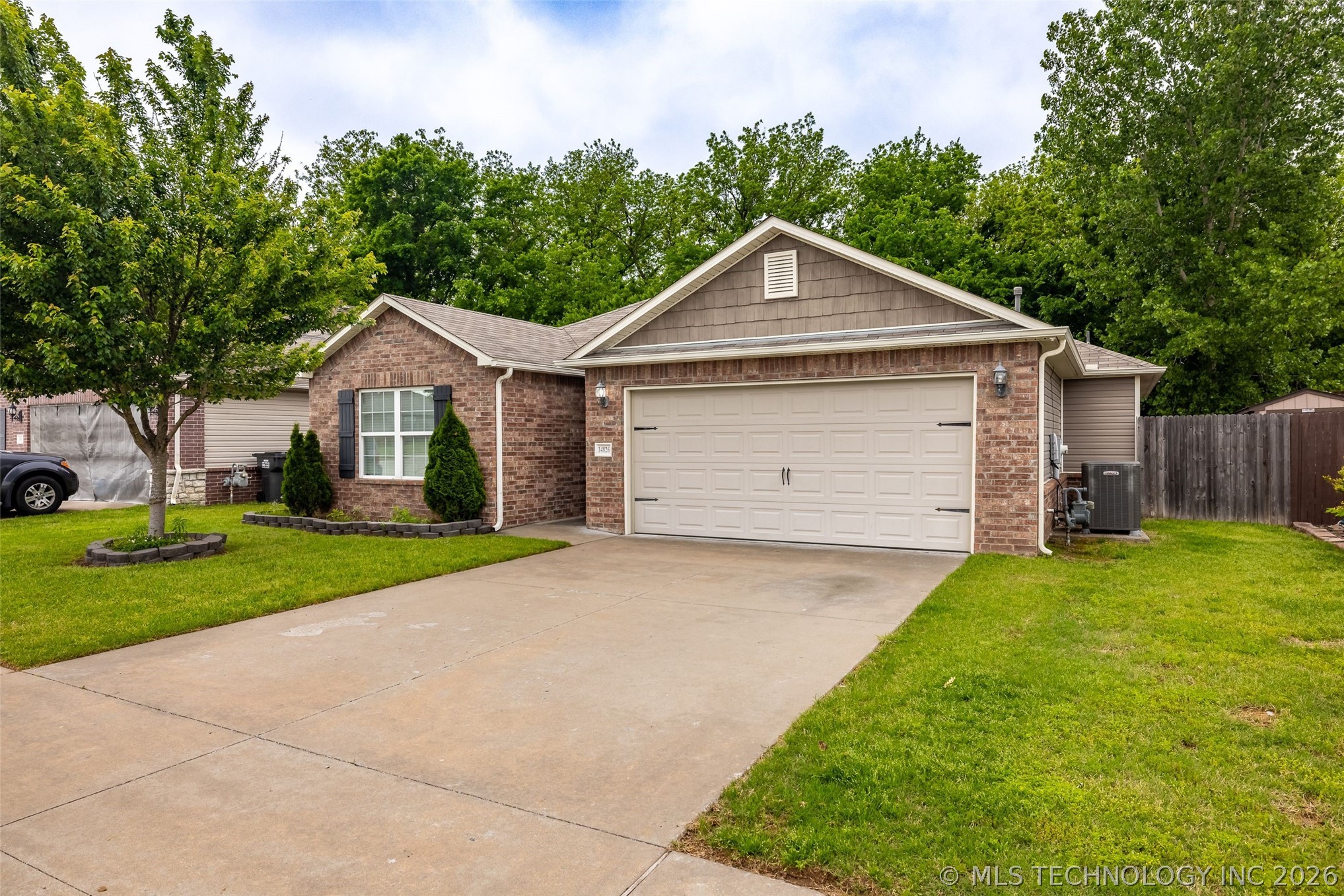 14826 S Hudson Avenue Property Photo 3