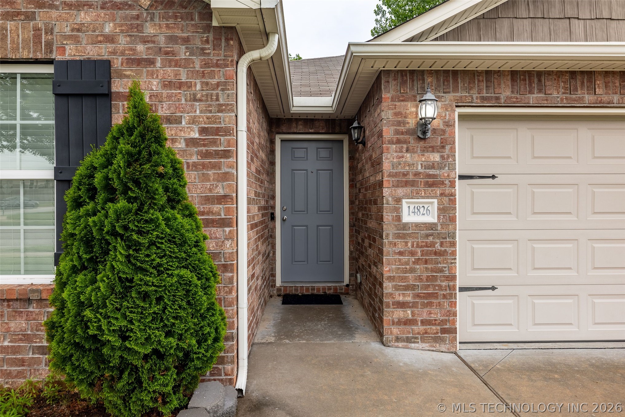 14826 S Hudson Avenue Property Photo 8