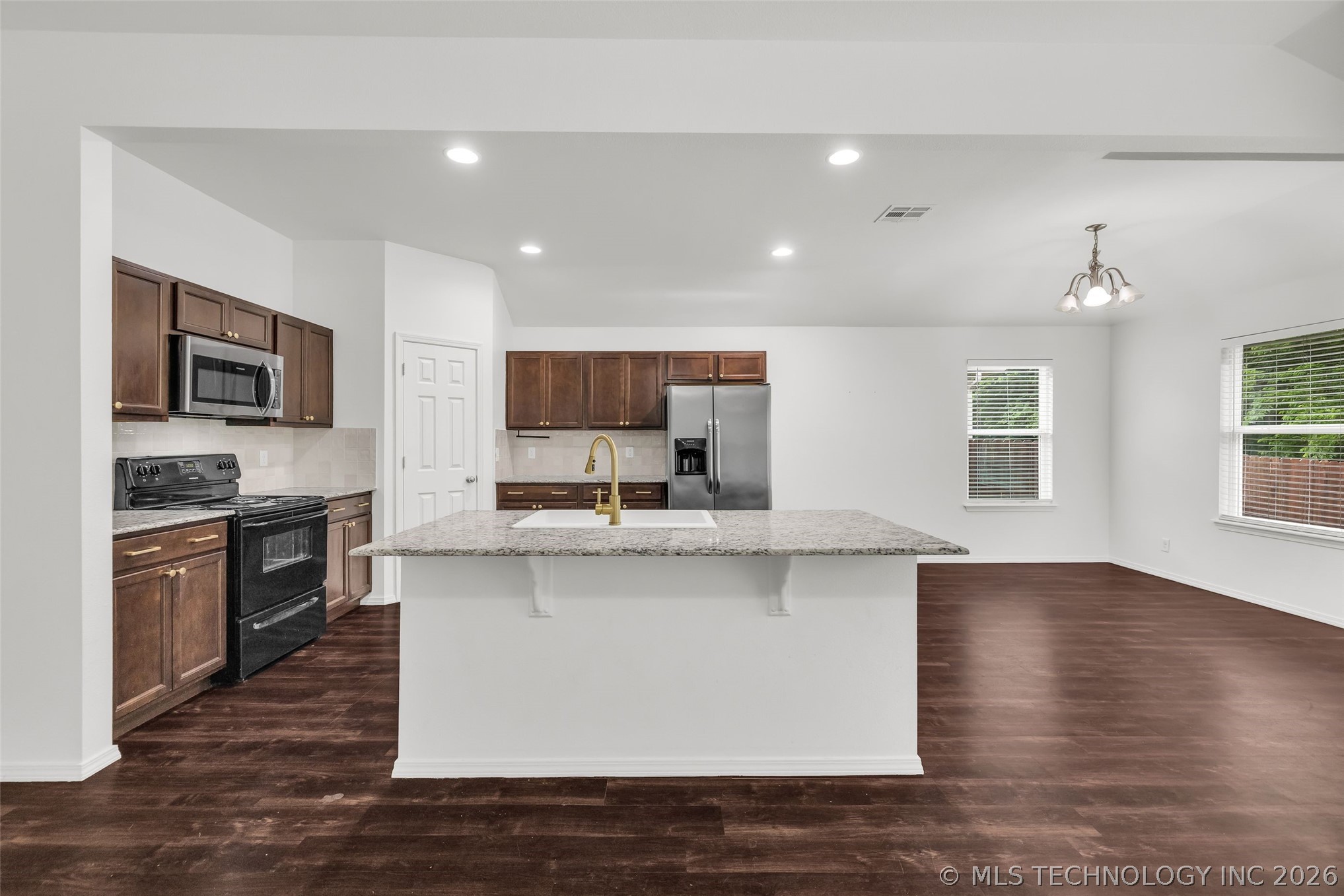 14826 S Hudson Avenue Property Photo 15