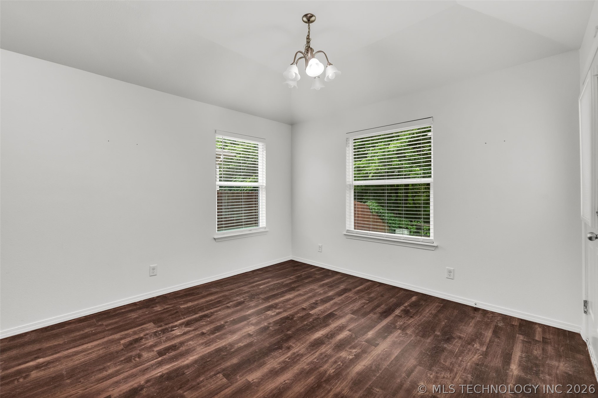 14826 S Hudson Avenue Property Photo 18