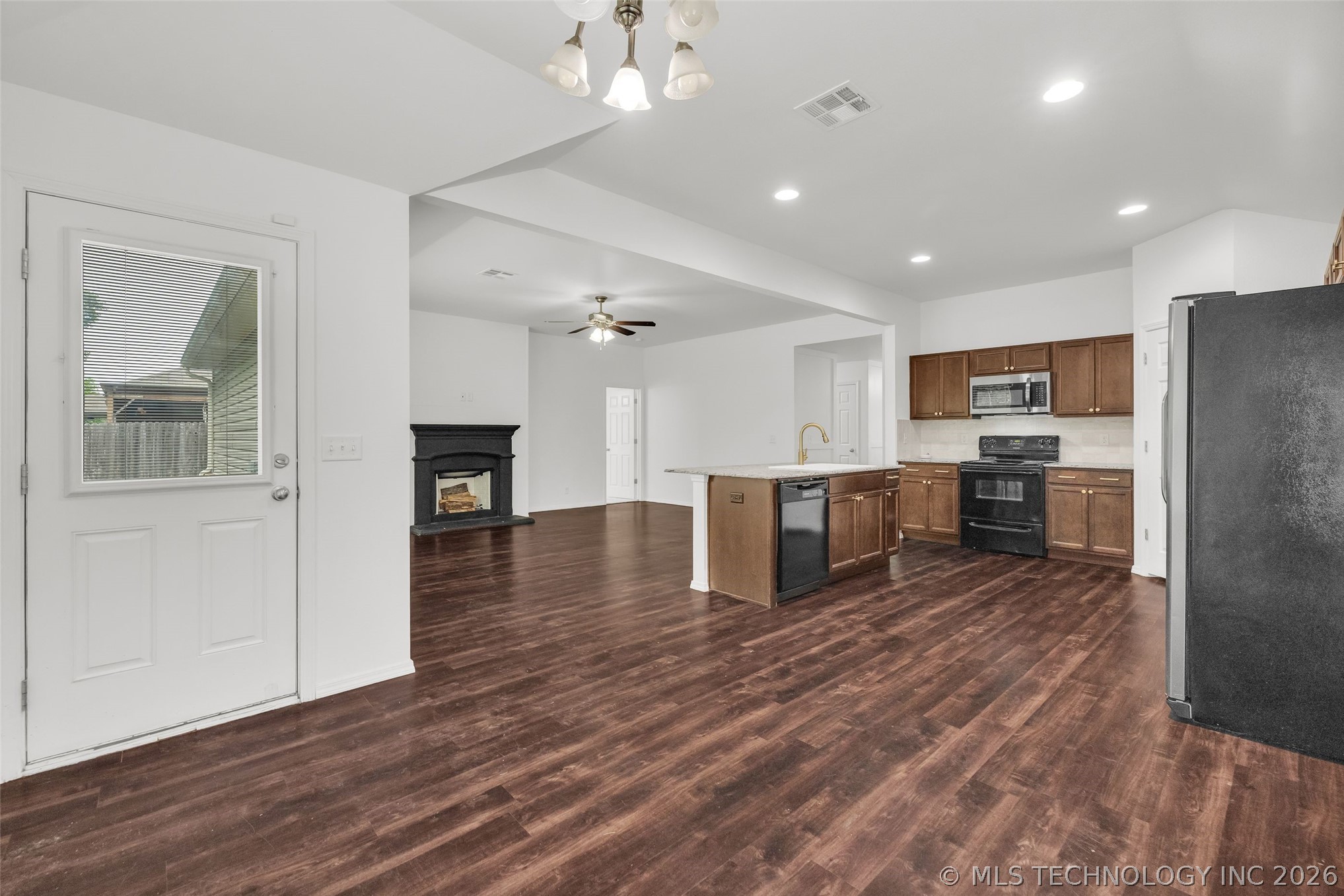 14826 S Hudson Avenue Property Photo 19