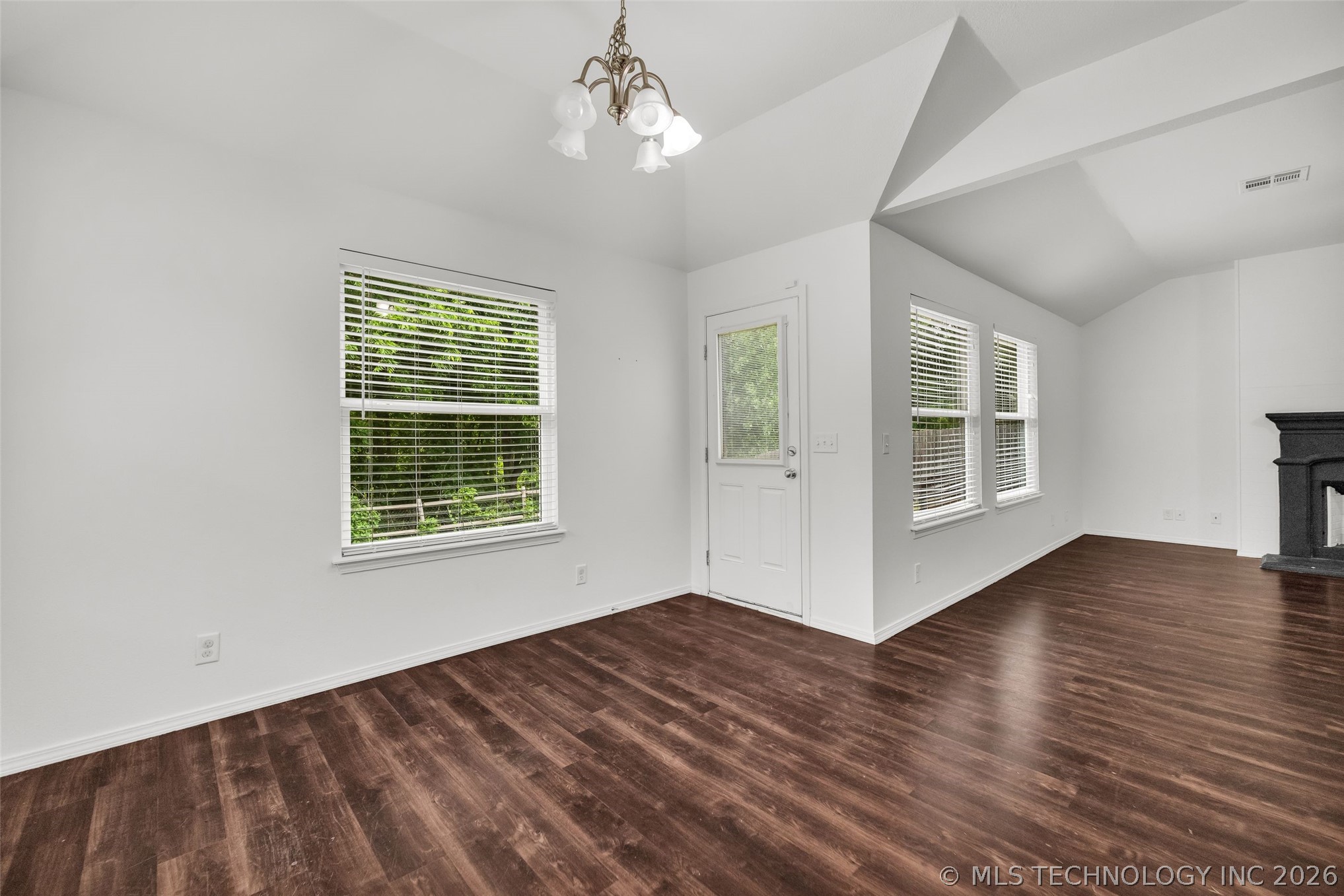 14826 S Hudson Avenue Property Photo 48
