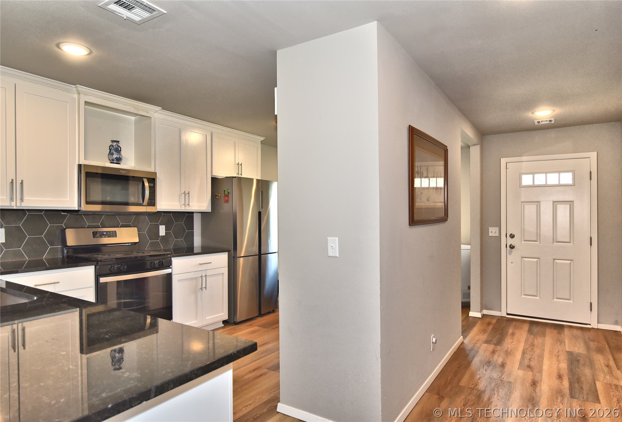 13916 S Quincy Street Property Photo 7