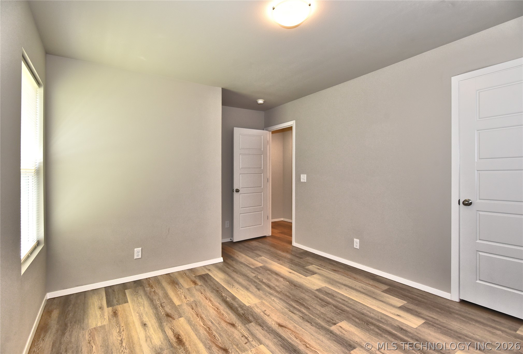 13916 S Quincy Street Property Photo 15