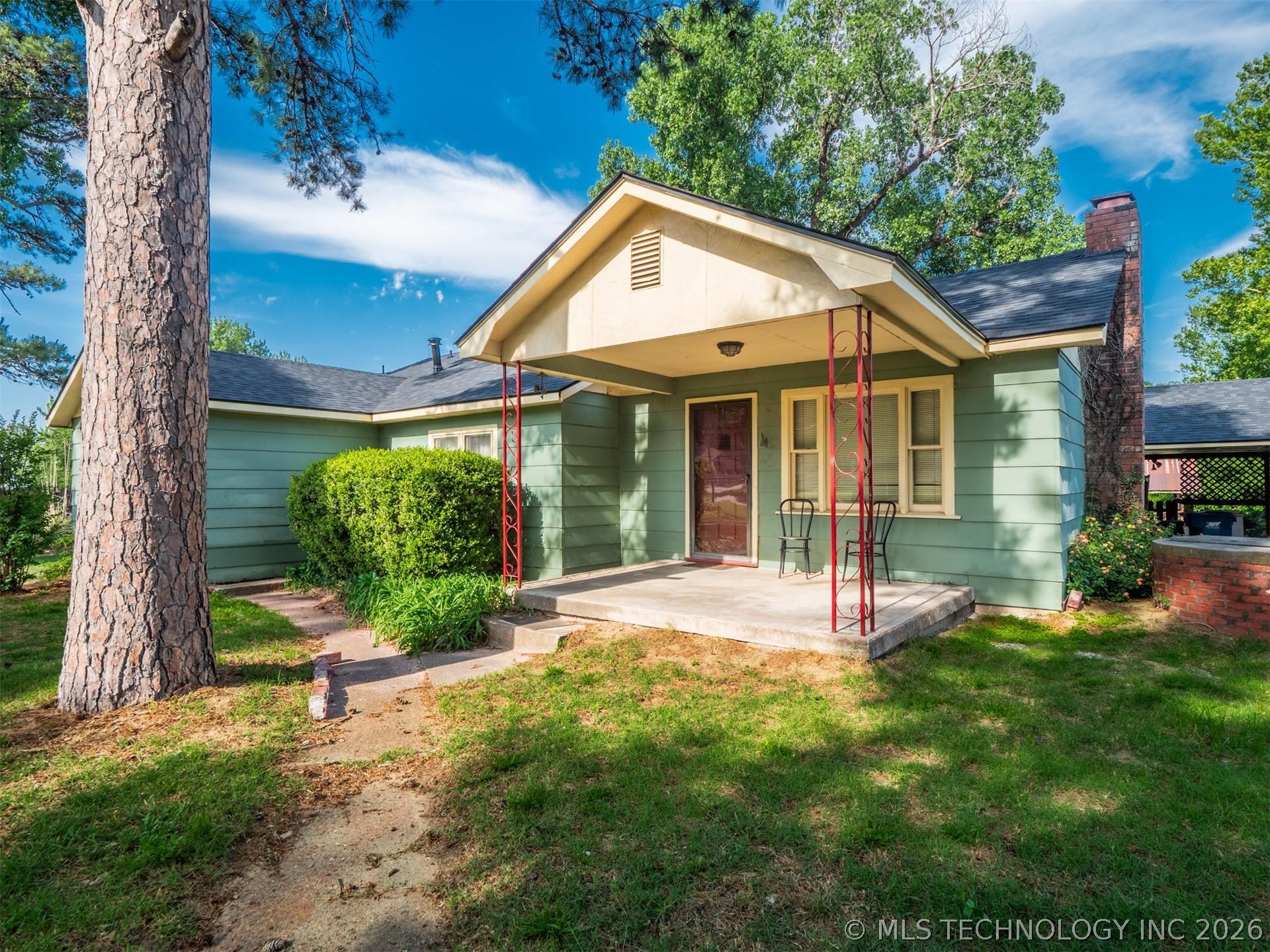 2708 Hardy Springs Road Property Photo 2
