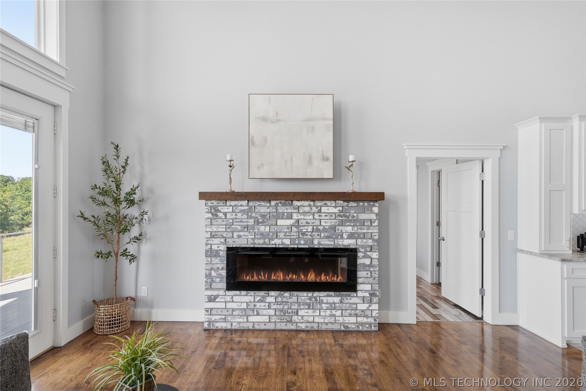 12290 Catalina Boulevard Property Photo 6
