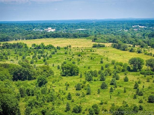 891 W Allen Road Property Photo 2