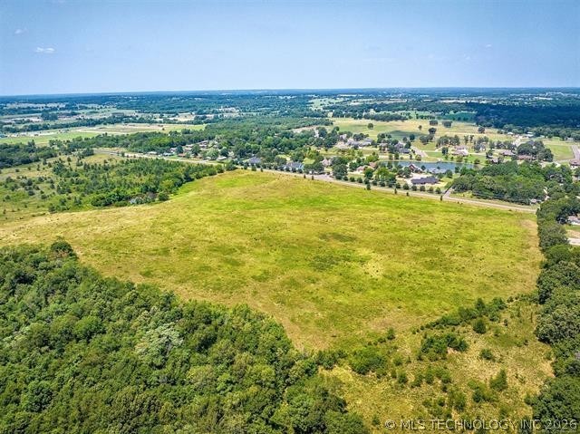 891 W Allen Road Property Photo 3