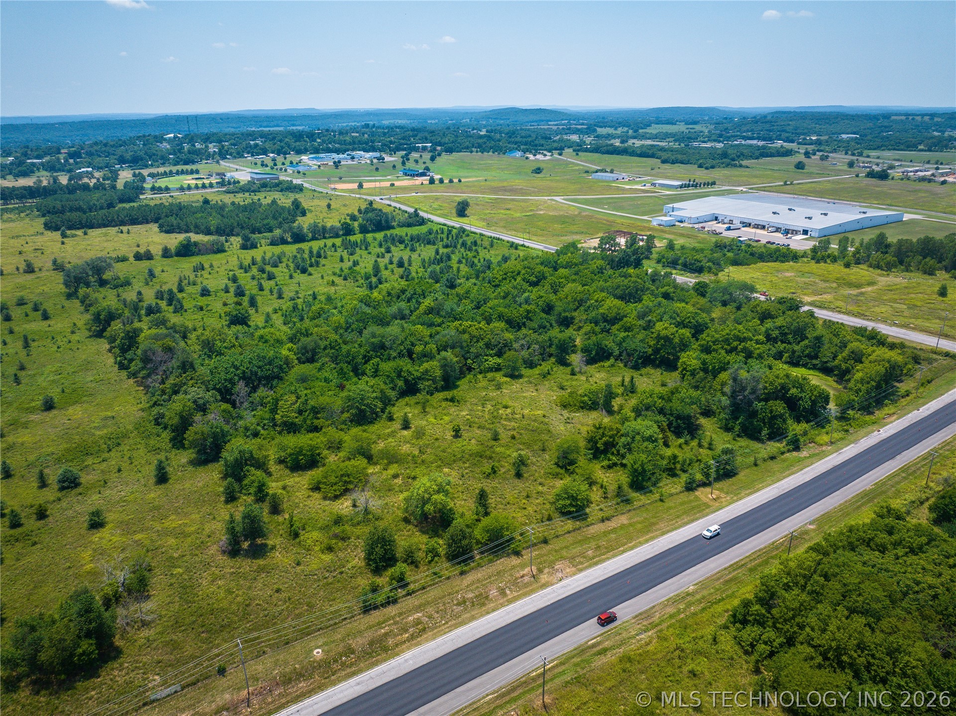 891 W Allen Road Property Photo 6