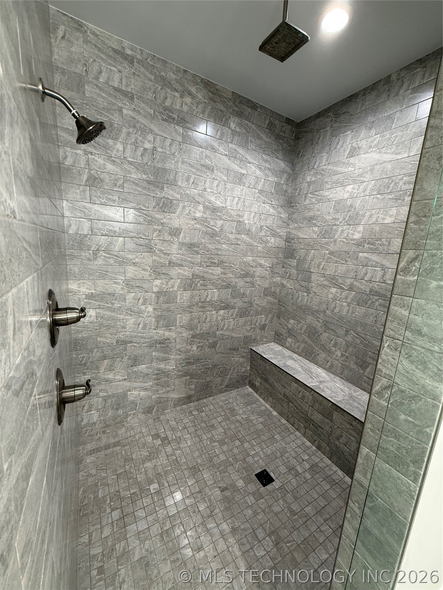 2126 W Forest Ridge Property Photo 6