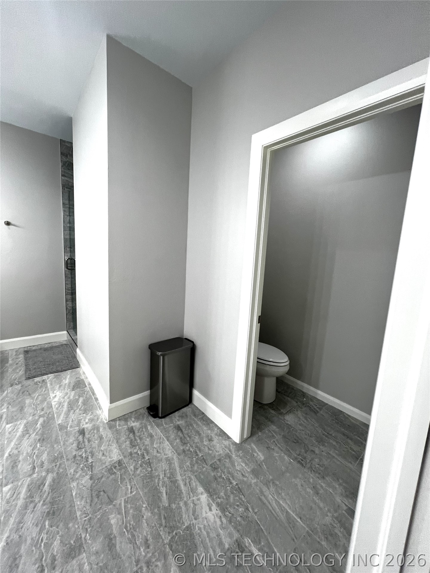 2126 W Forest Ridge Property Photo 7