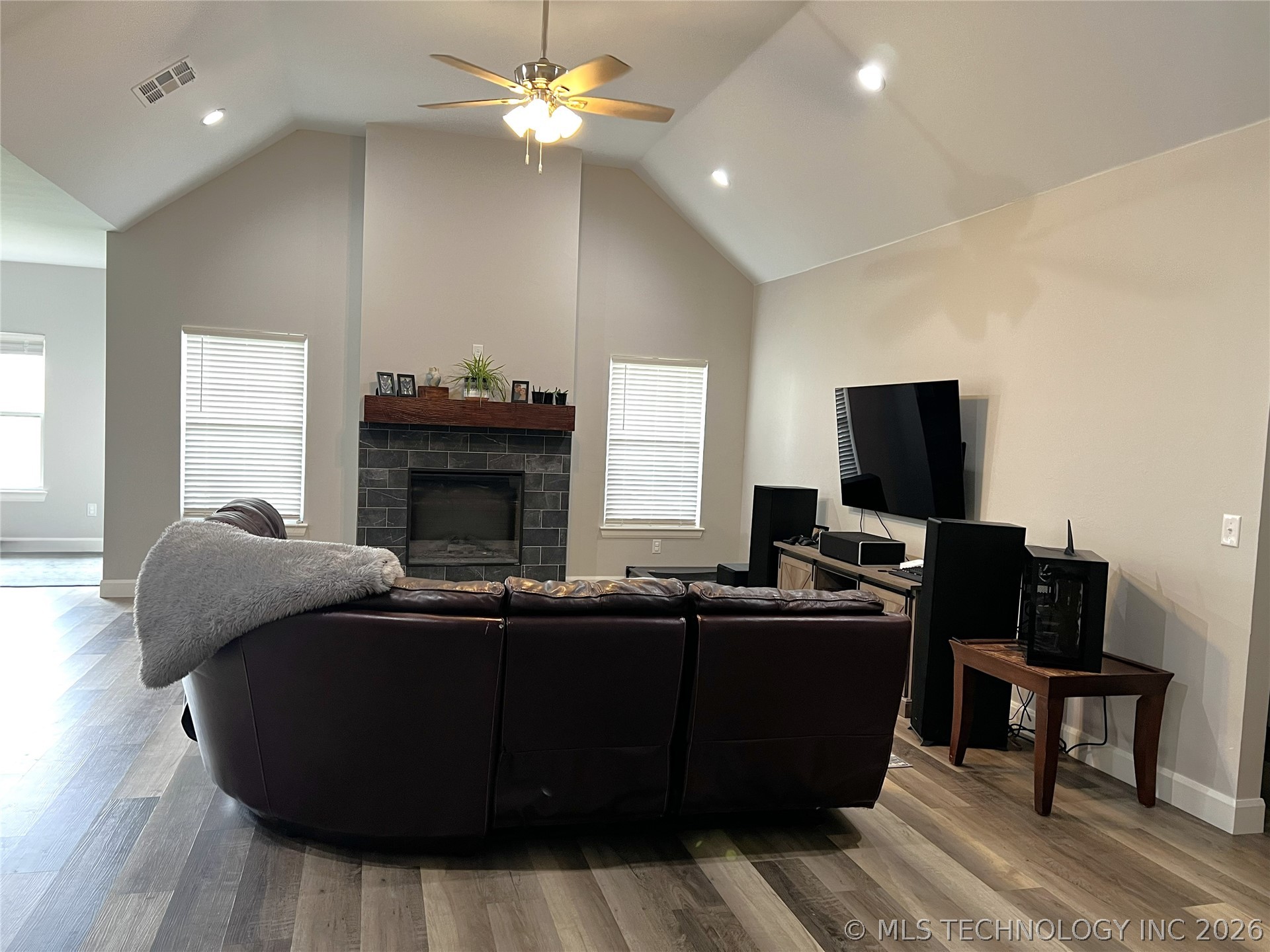 2126 W Forest Ridge Property Photo 12