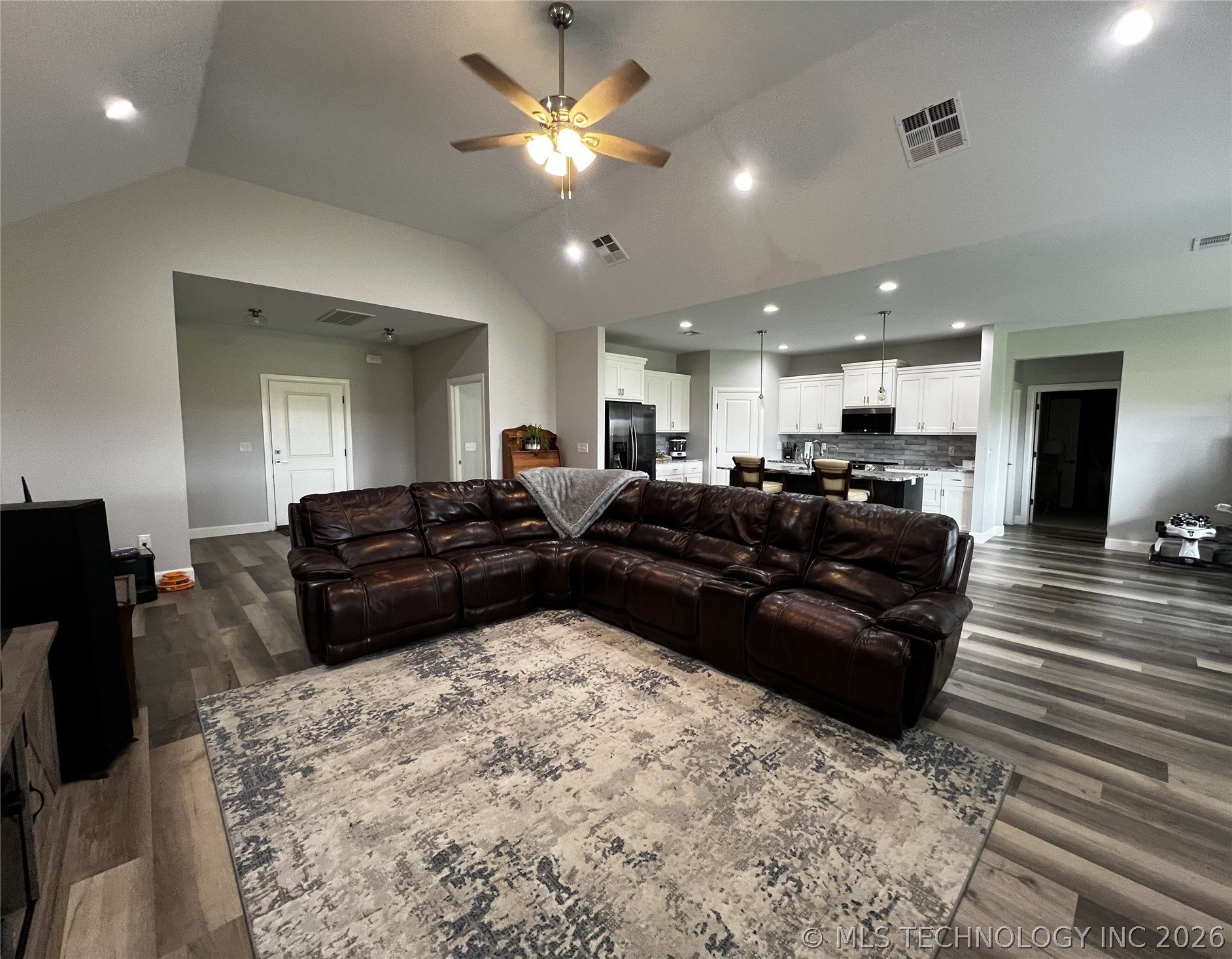 2126 W Forest Ridge Property Photo 15
