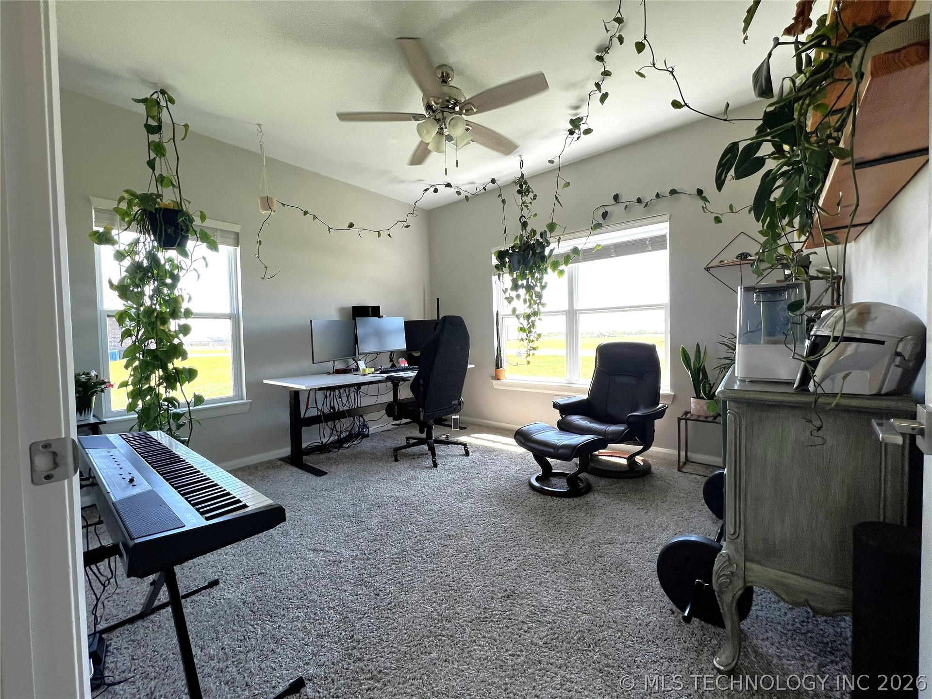 2126 W Forest Ridge Property Photo 21