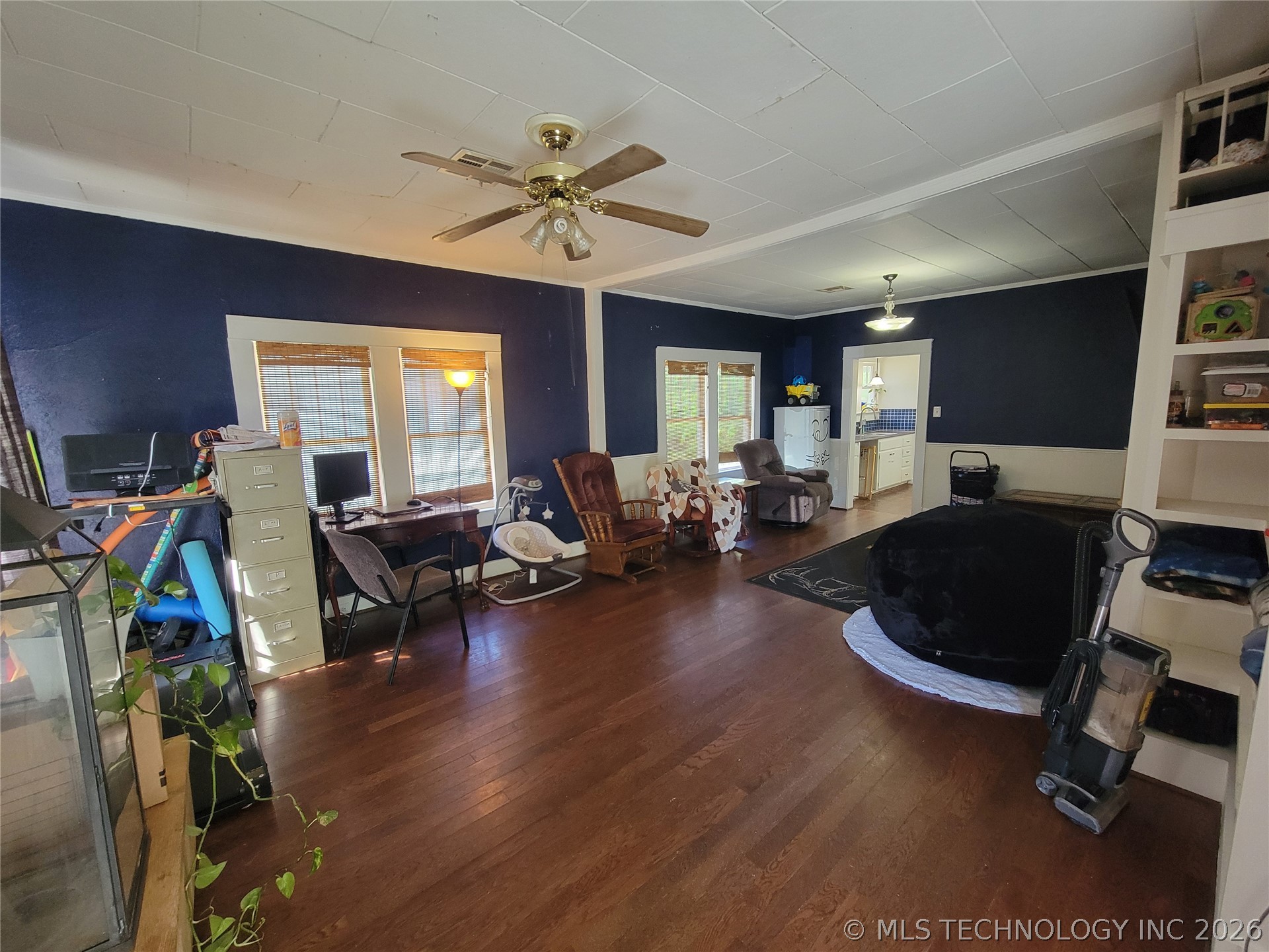 1024 S Belmont Property Photo 5