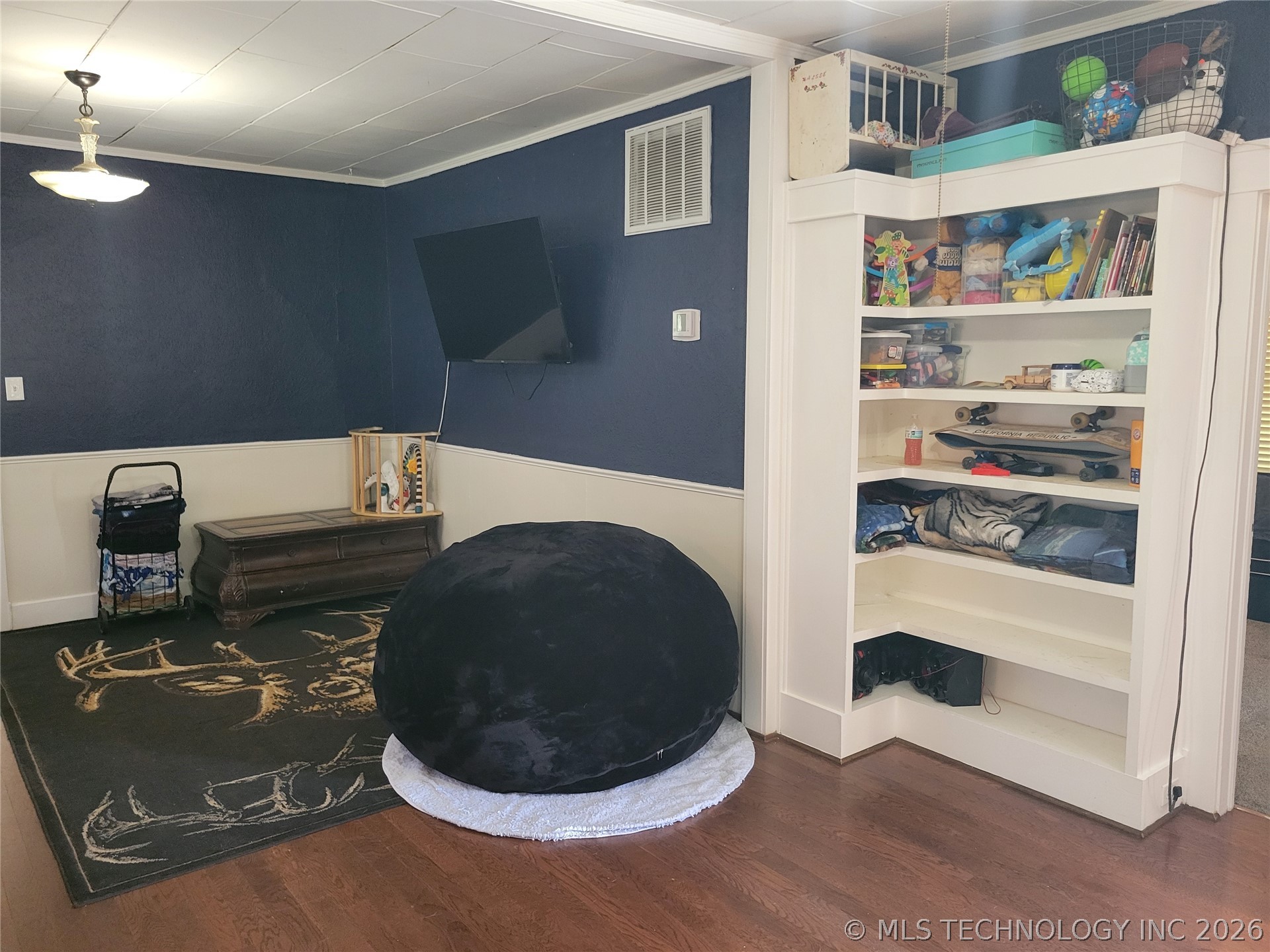 1024 S Belmont Property Photo 8