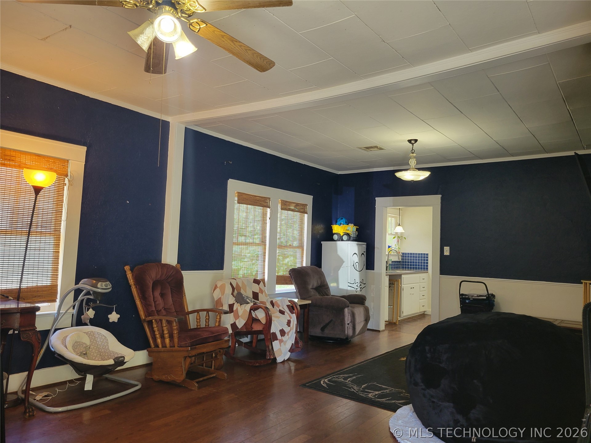 1024 S Belmont Property Photo 10