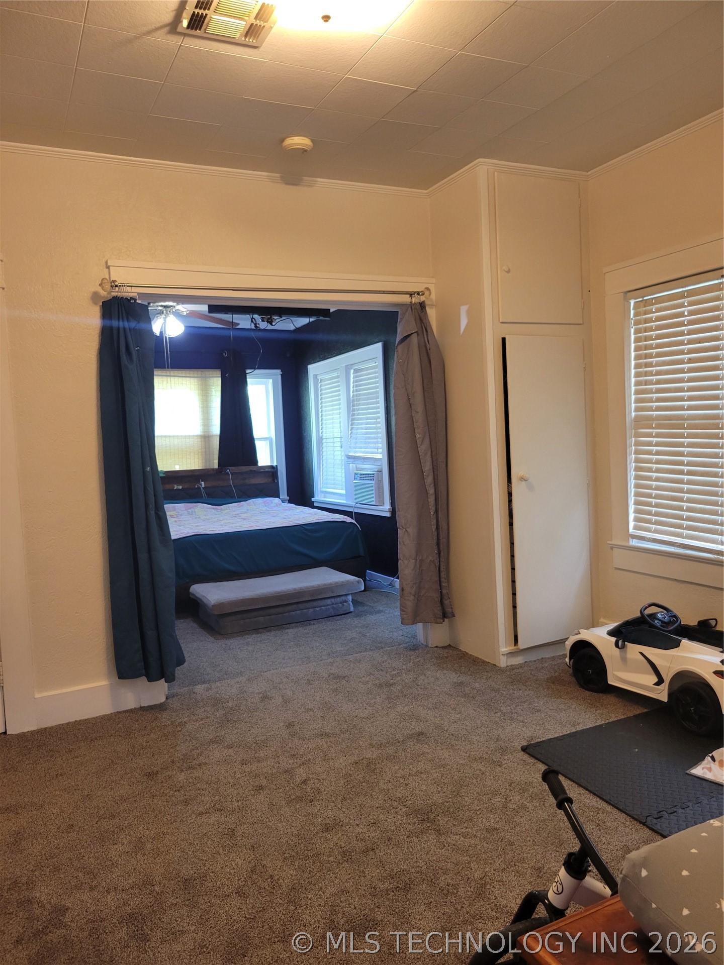 1024 S Belmont Property Photo 28