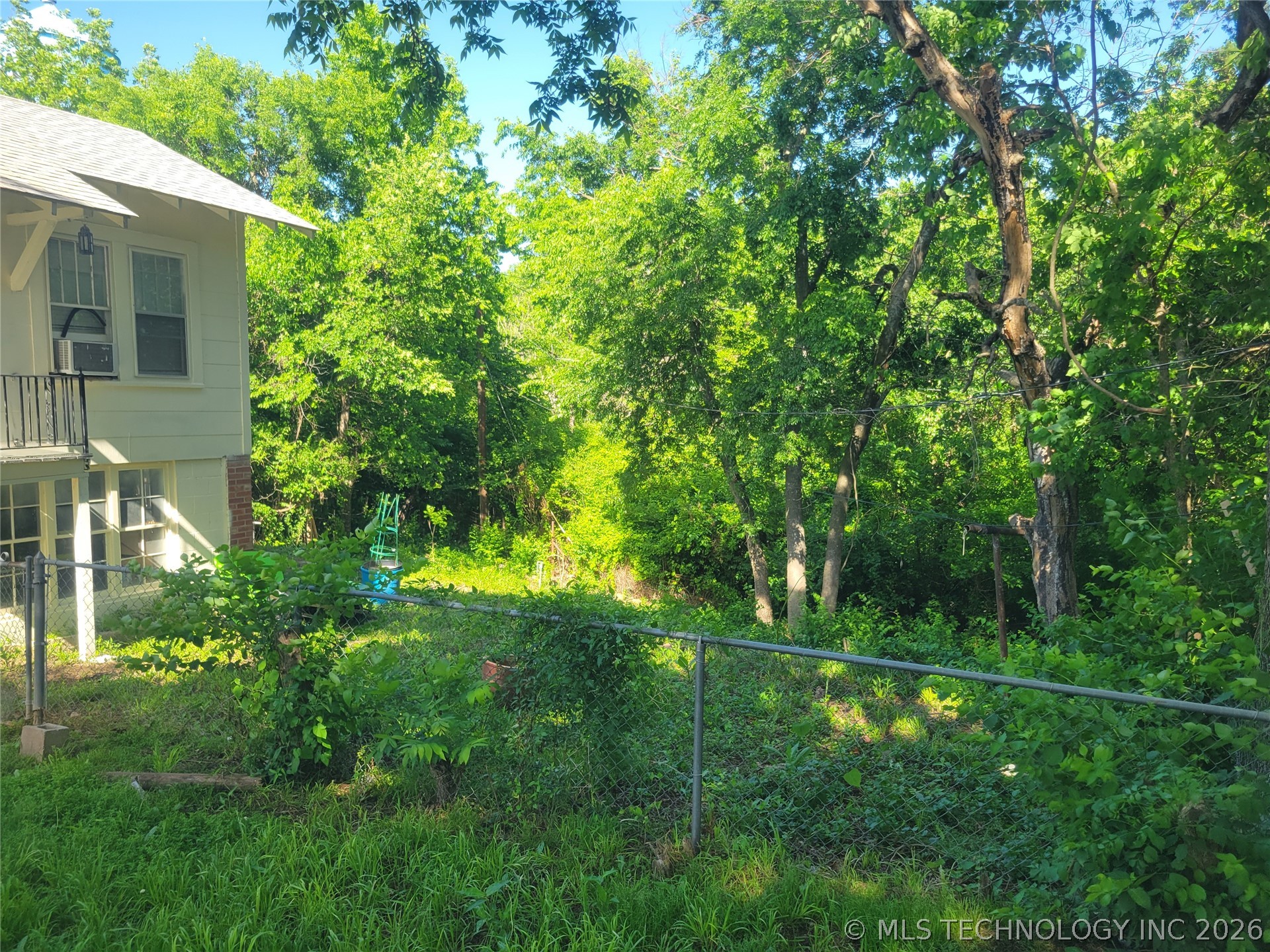 1024 S Belmont Property Photo 33