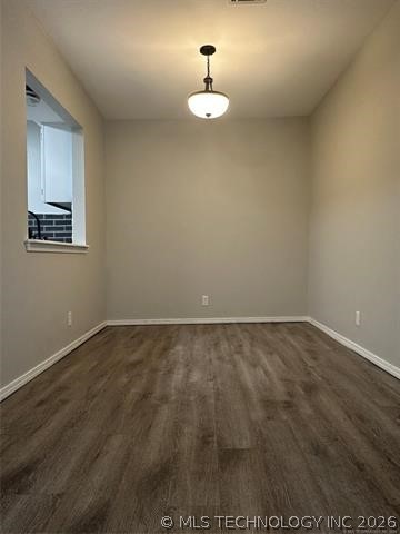 8210 N 117th Avenue E Property Photo 12