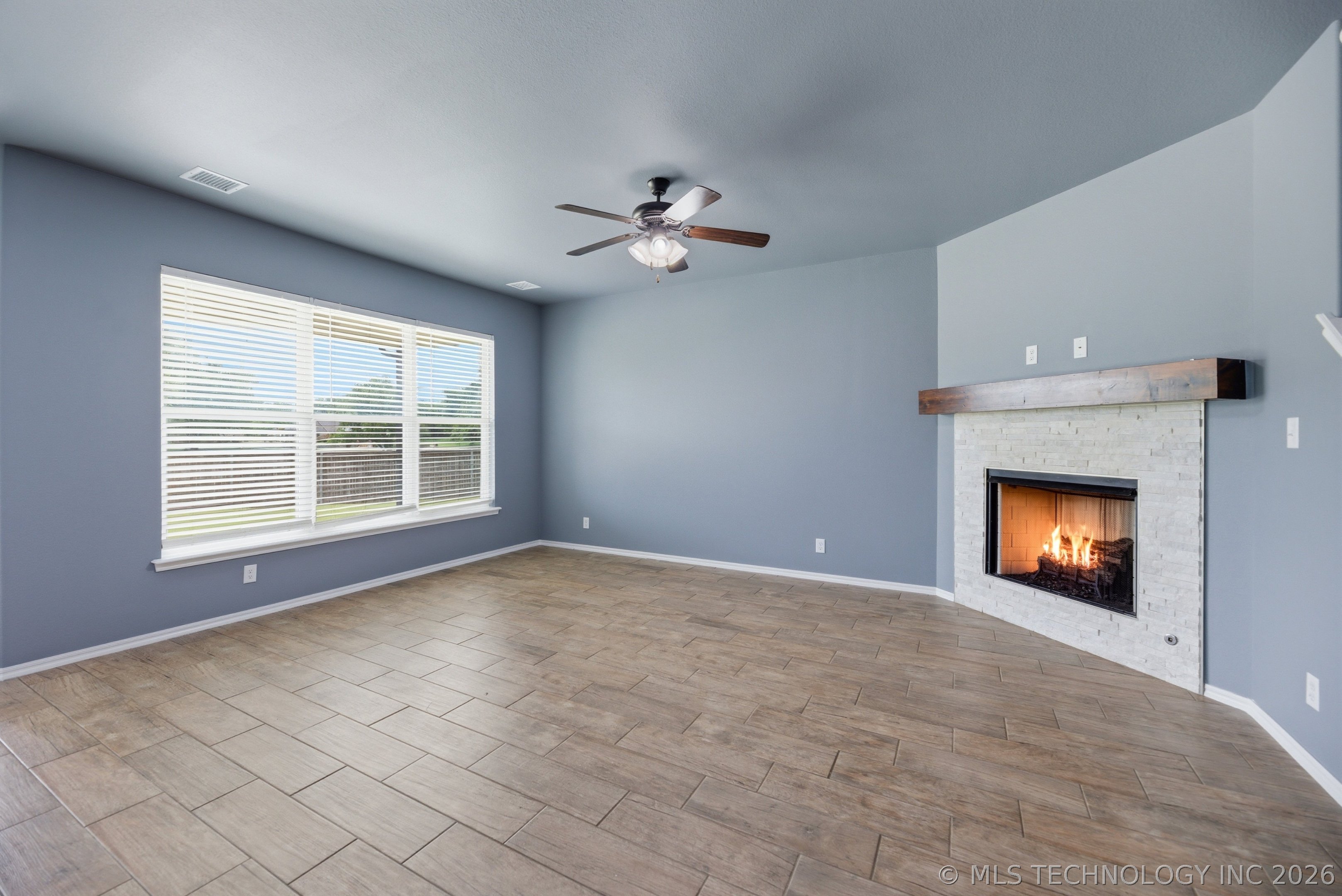 2017 W Fredericksburg Court Property Photo 7