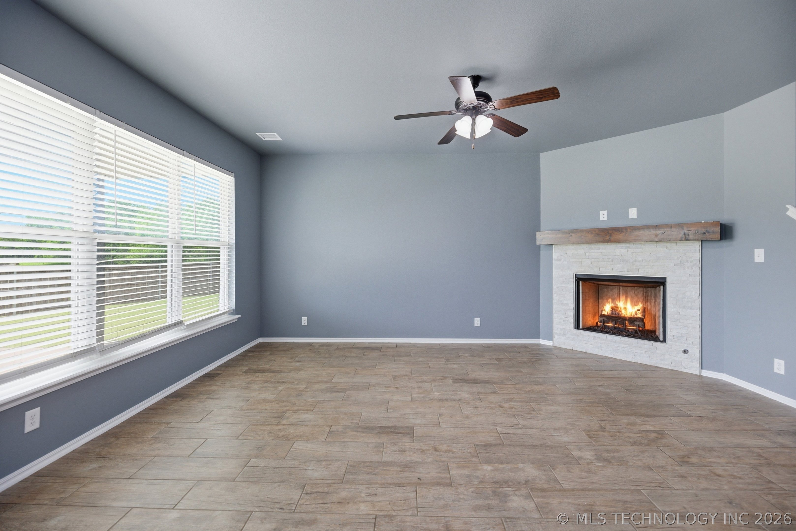 2017 W Fredericksburg Court Property Photo 8