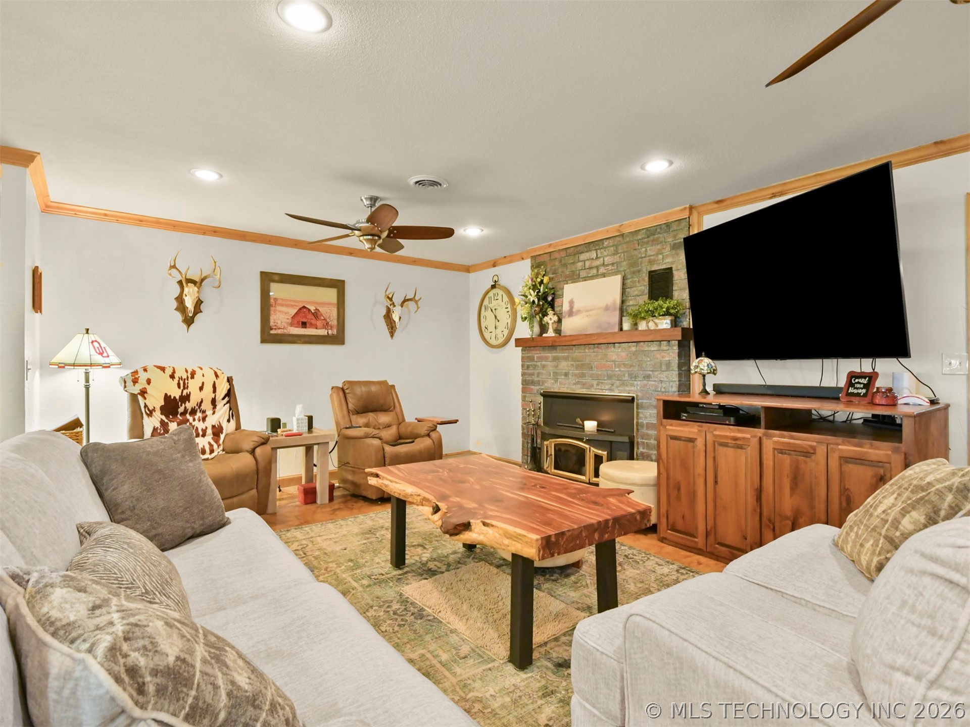 10469 State Highway 96 Property Photo 11