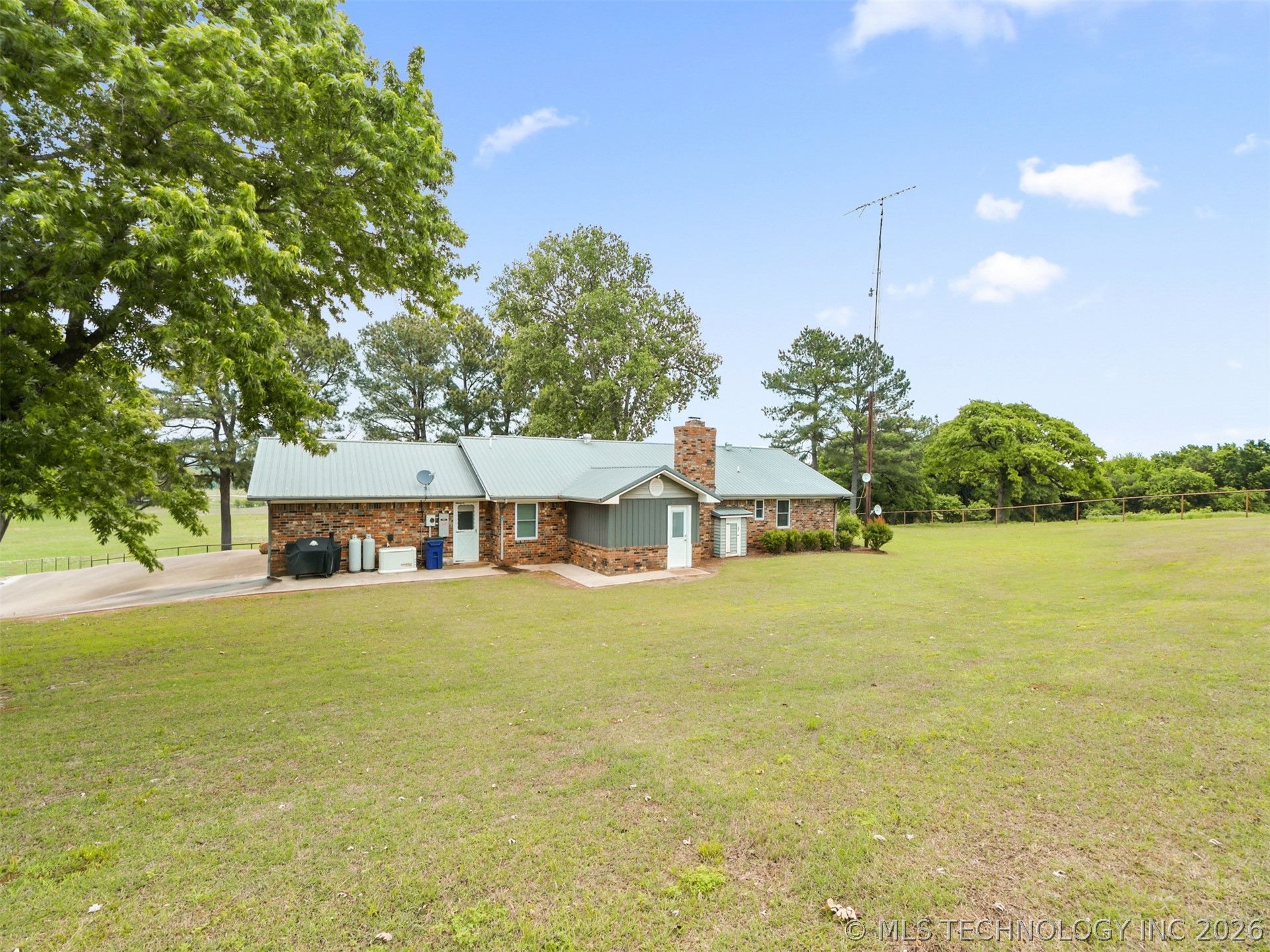 10469 State Highway 96 Property Photo 33