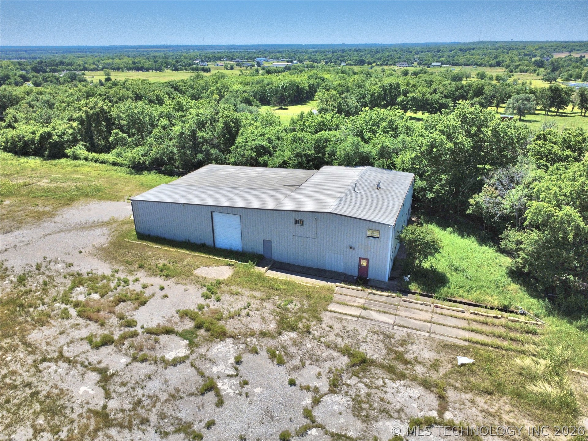 16901 E Admiral Place Property Photo 1