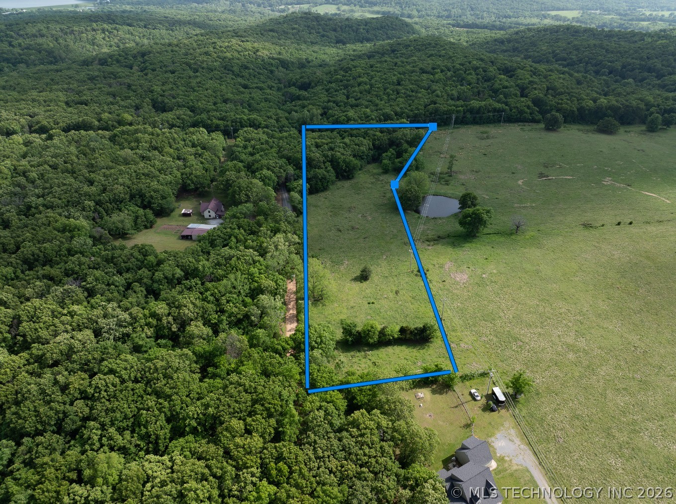 10778 E 420 Road Property Photo 1